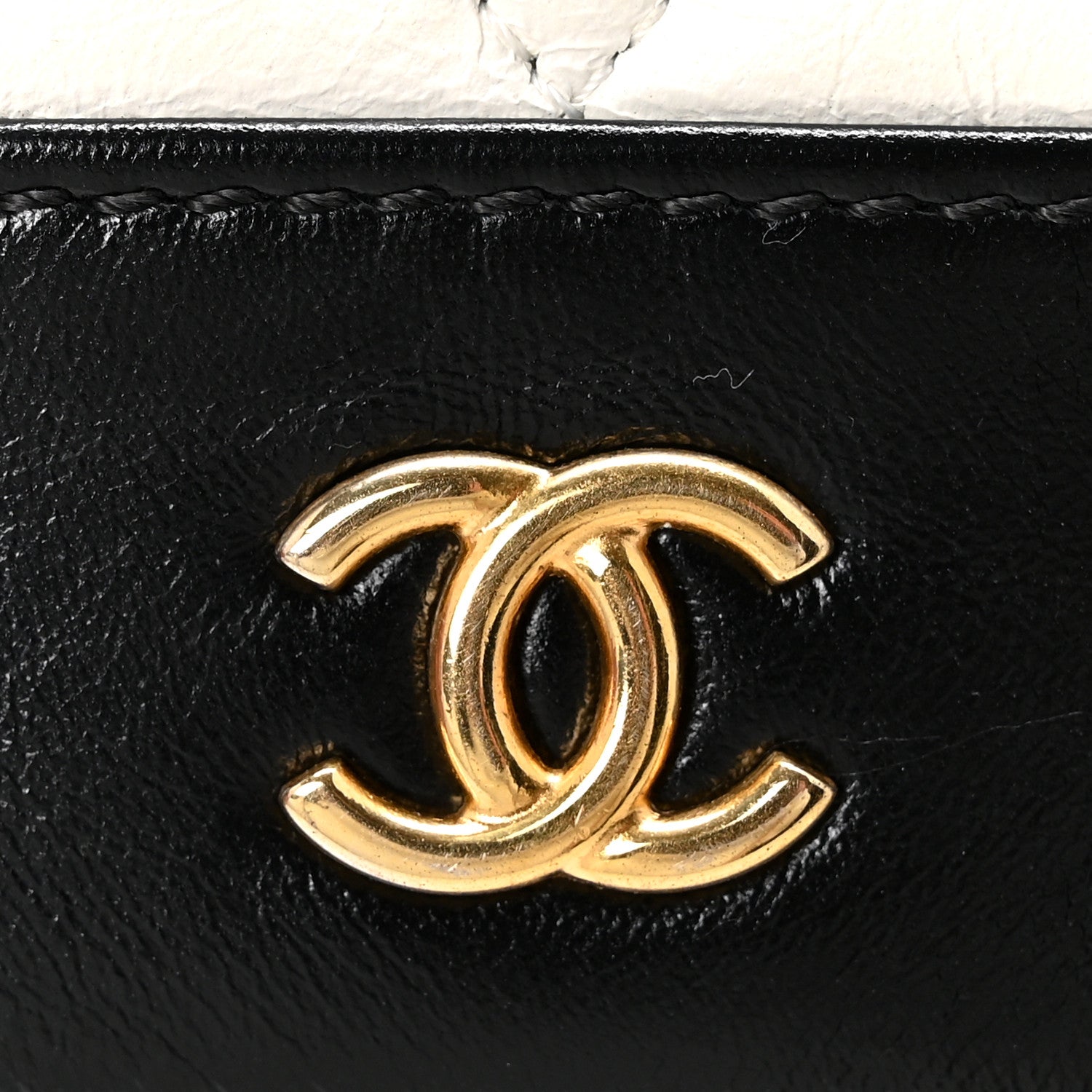 Aged Calfskin Quilted Gabrielle Wallet On Chain WOC White Black
