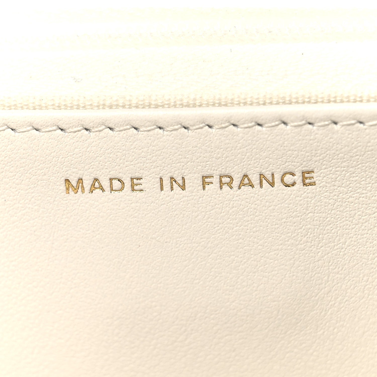 Caviar Quilted Wallet On Chain WOC White