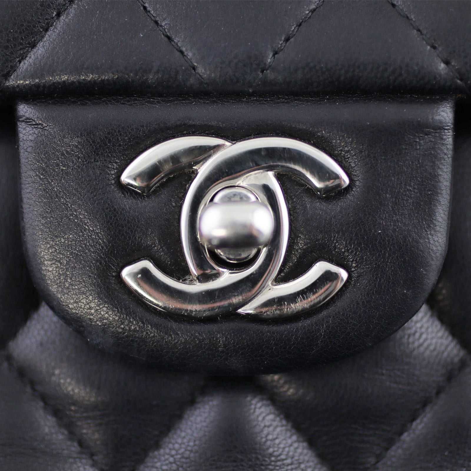 Chanel Classic Double Flap Medium | Black 10 Series