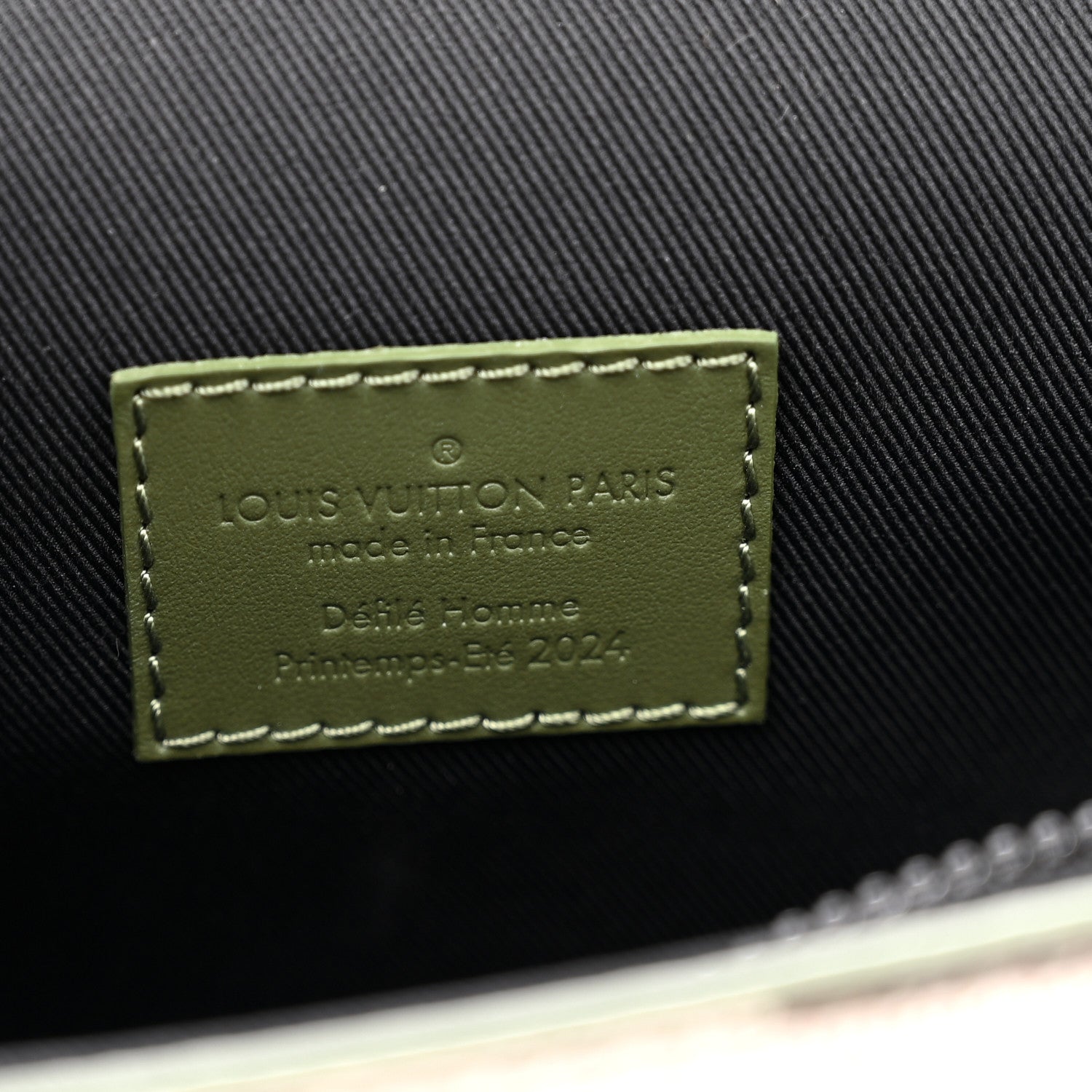 Damoflage Steamer Wearable Wallet Green
