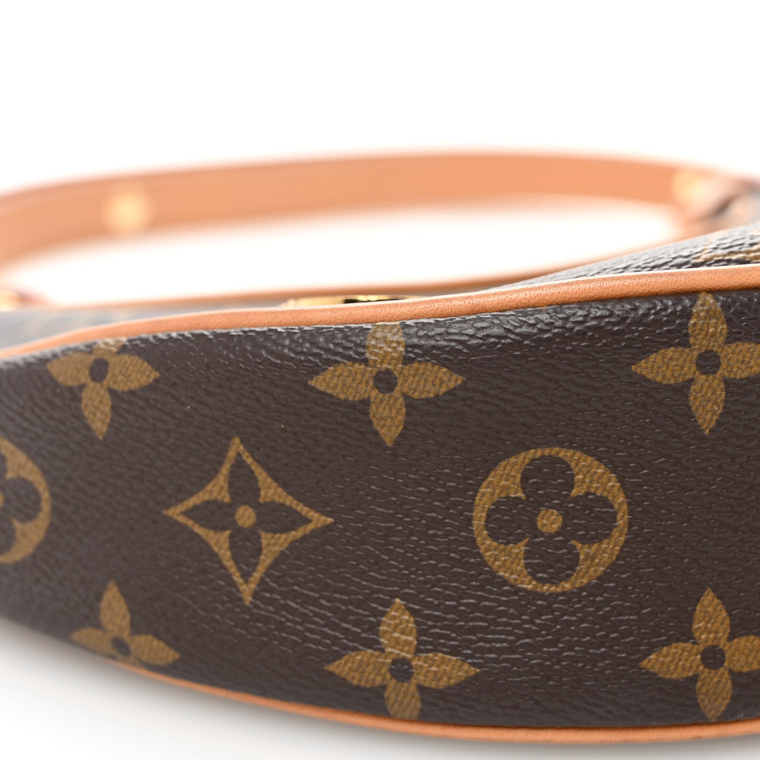 Monogram Loop