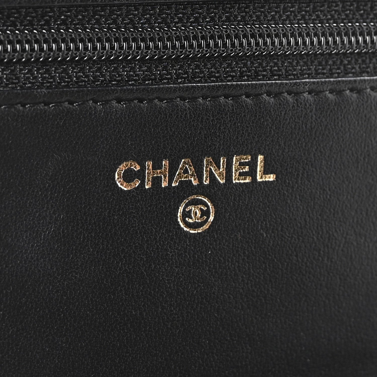 Lambskin Quilted Wallet On Chain WOC Black
