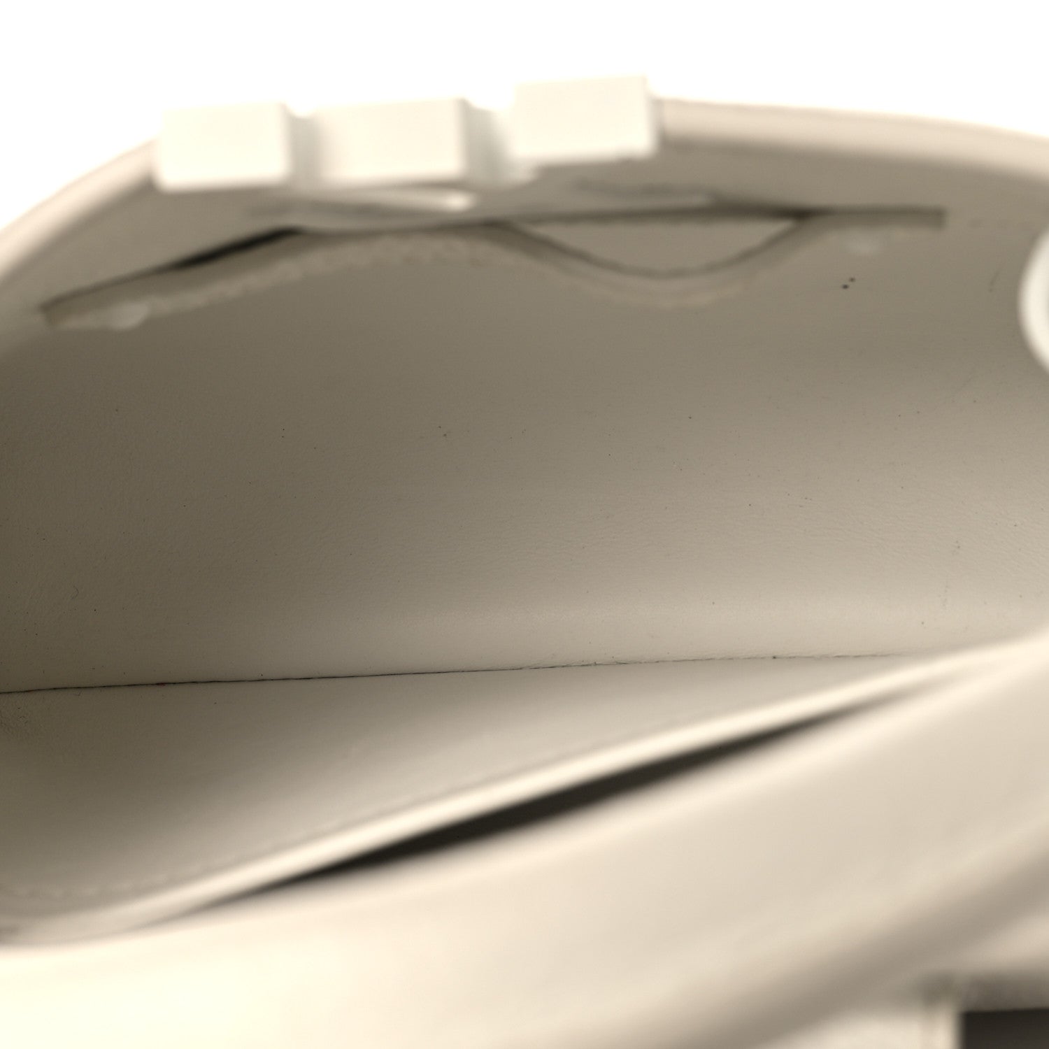 Taurillon Mini Capucines Monochrome  White