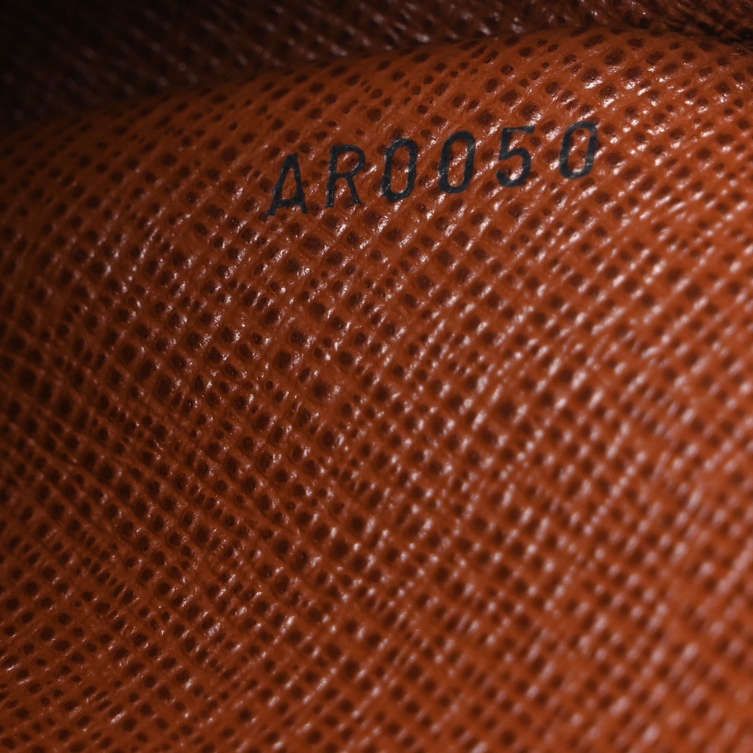 Monogram Amazone