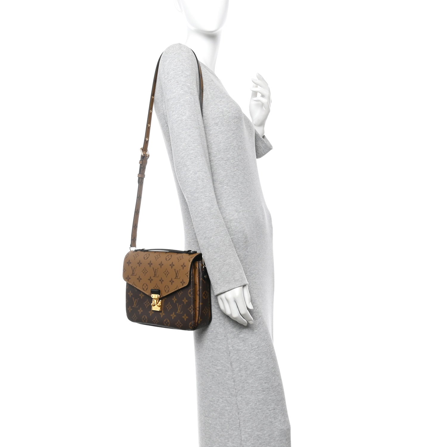 Reverse Monogram Pochette Metis