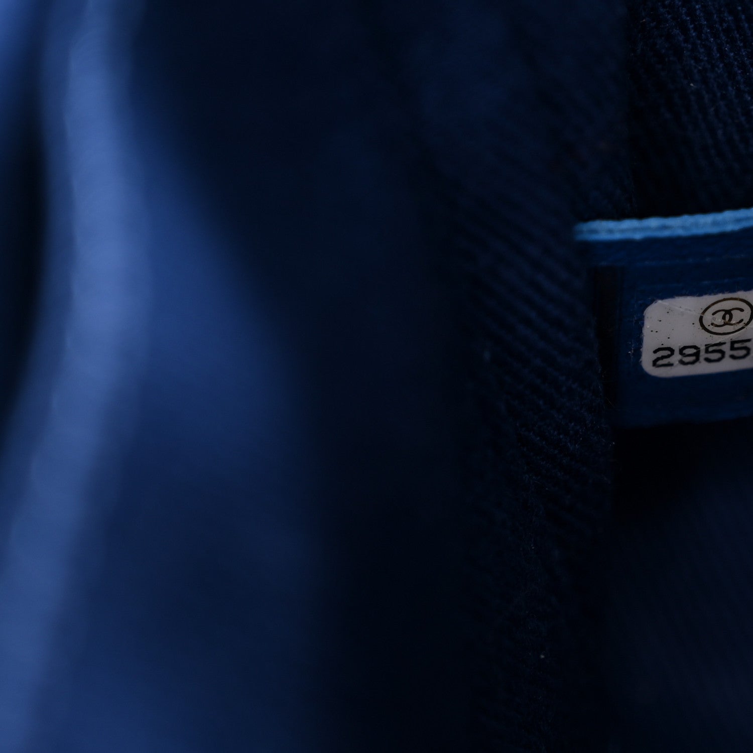 Caviar Quilted Small Business Affinity Flap Dark Blue