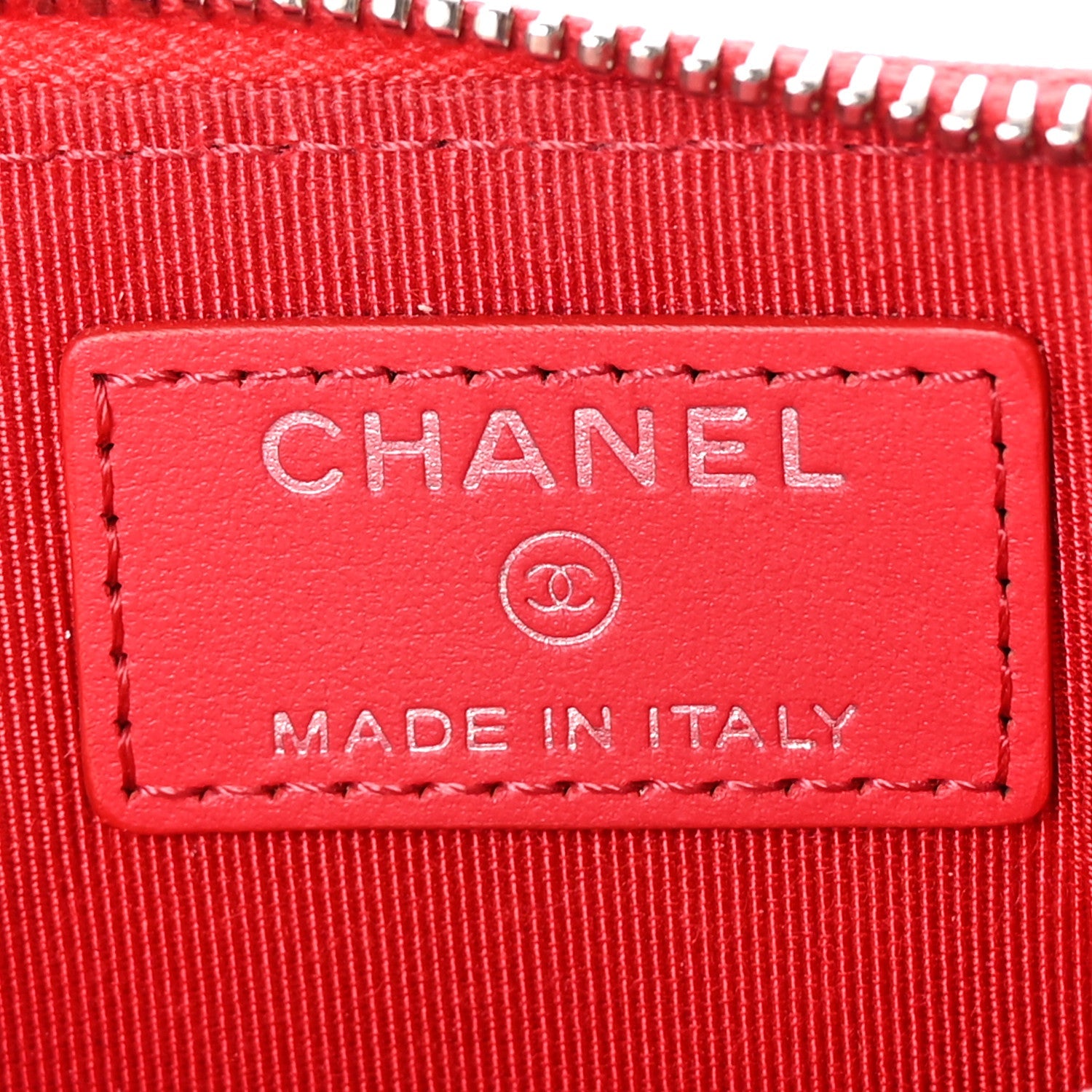 Caviar Chevron Quilted Zip Pouch Red