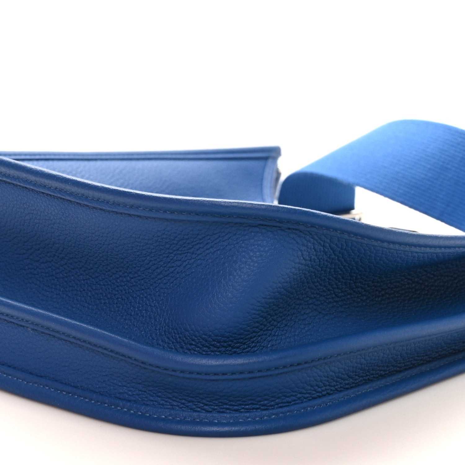 Taurillon Clemence Evelyne III PM Bleu Royal