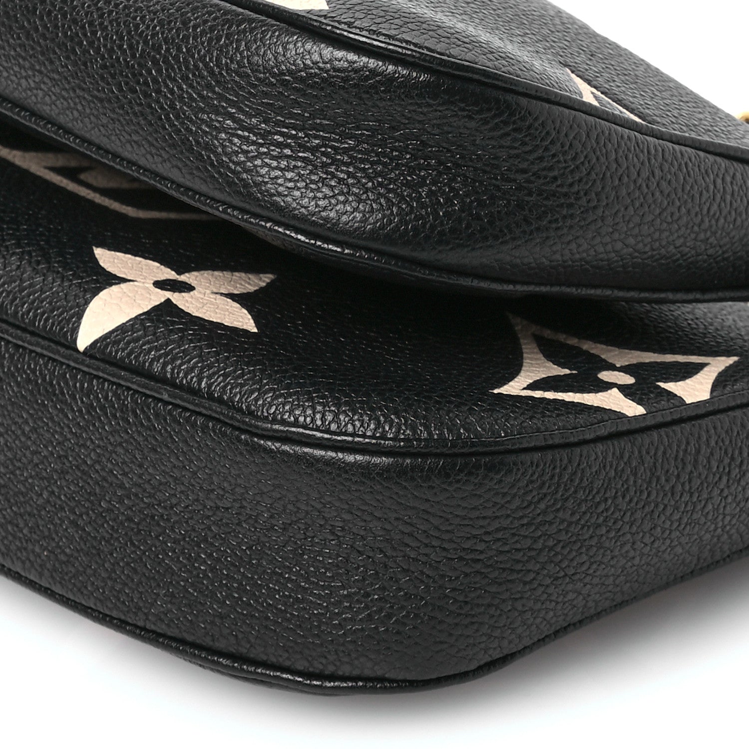 Empreinte Monogram Giant Multi Pochette Accessories Black Beige