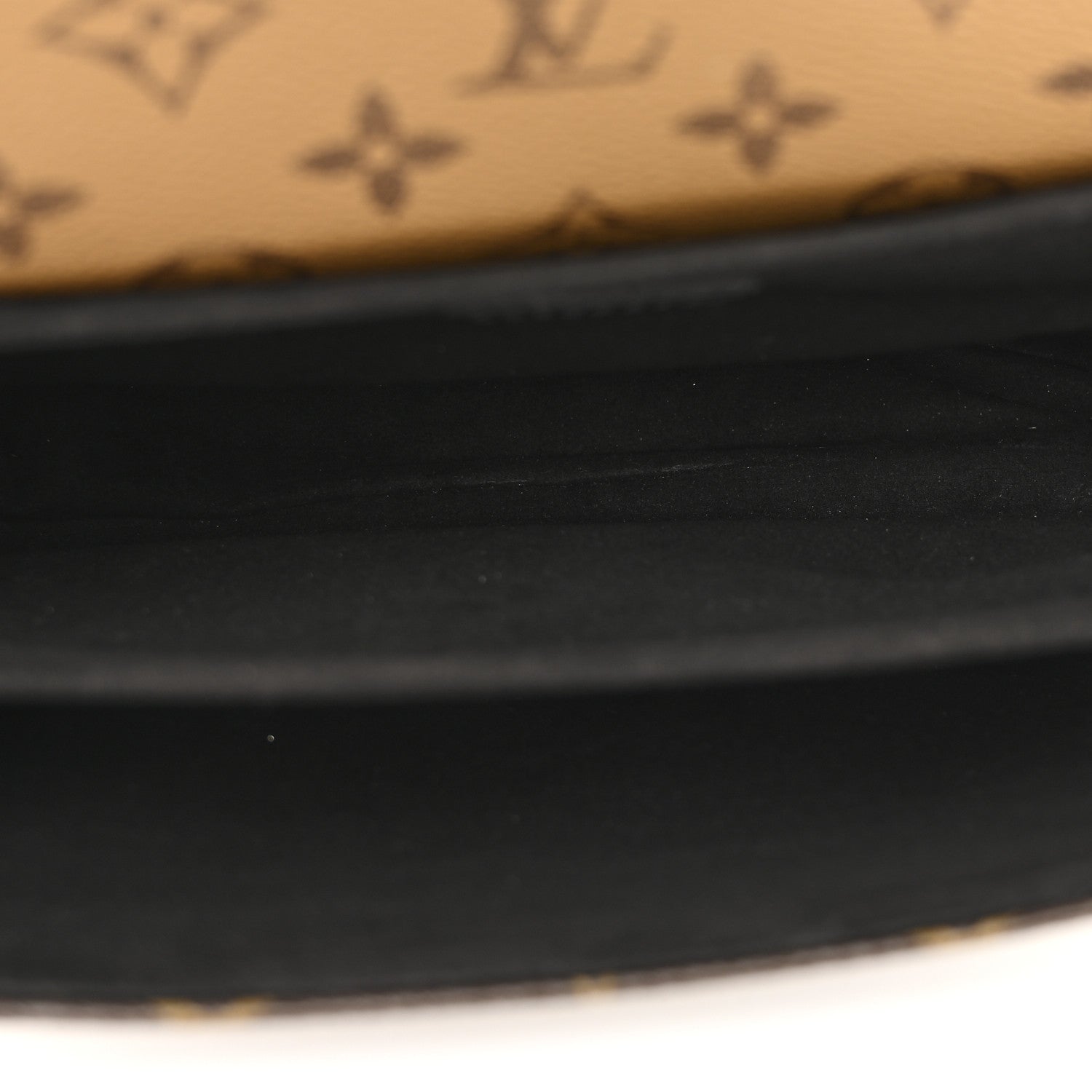 Reverse Monogram Pochette Metis