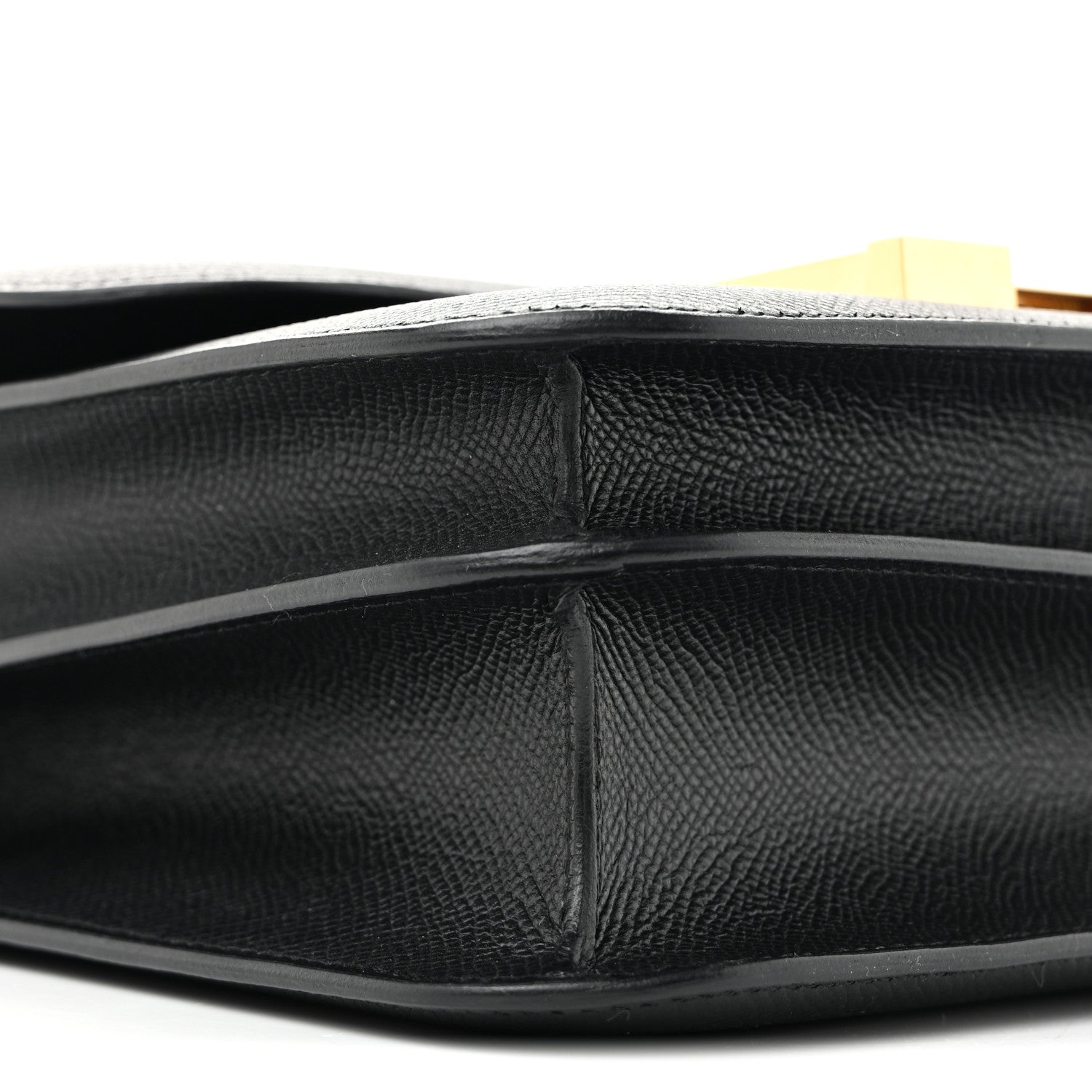 Epsom Constance 24 Black
