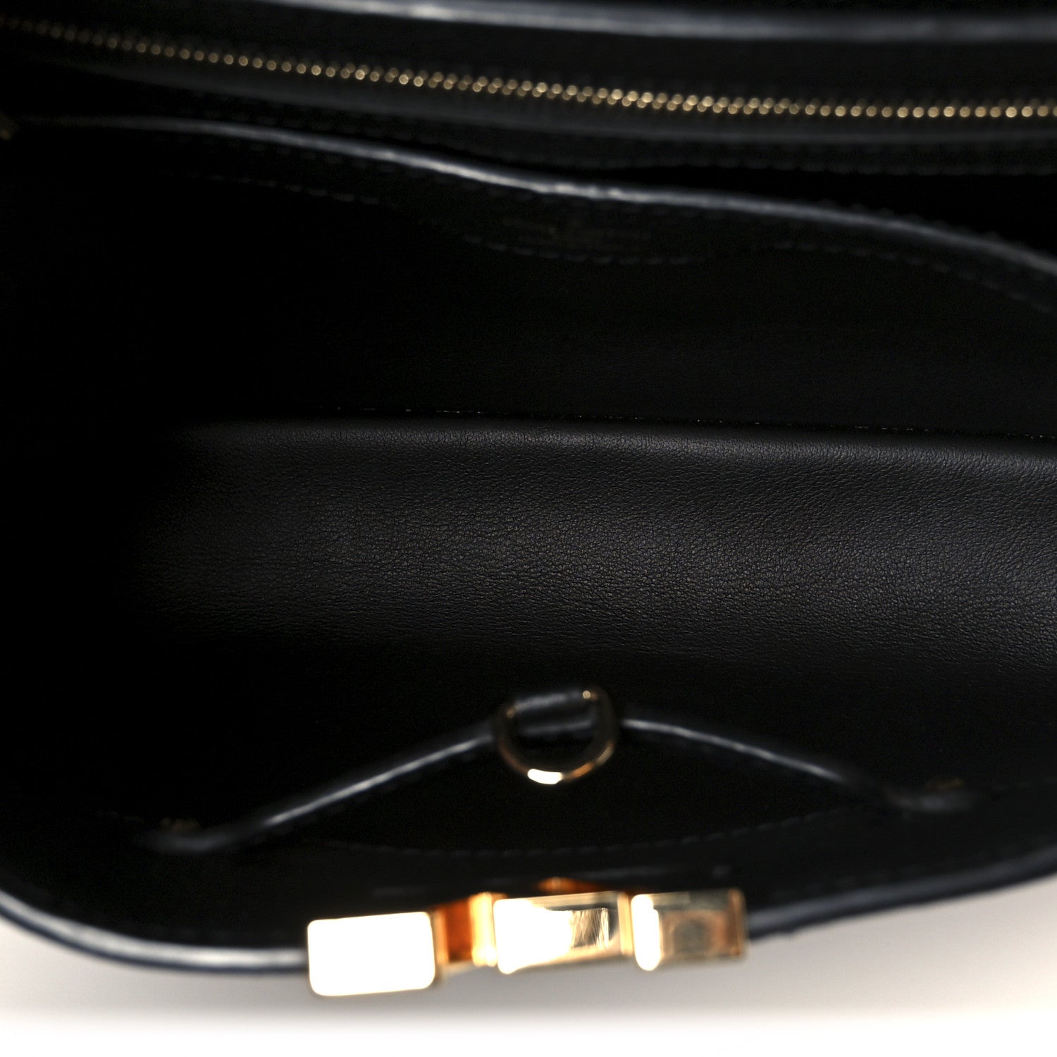 Taurillon Capucines Black White