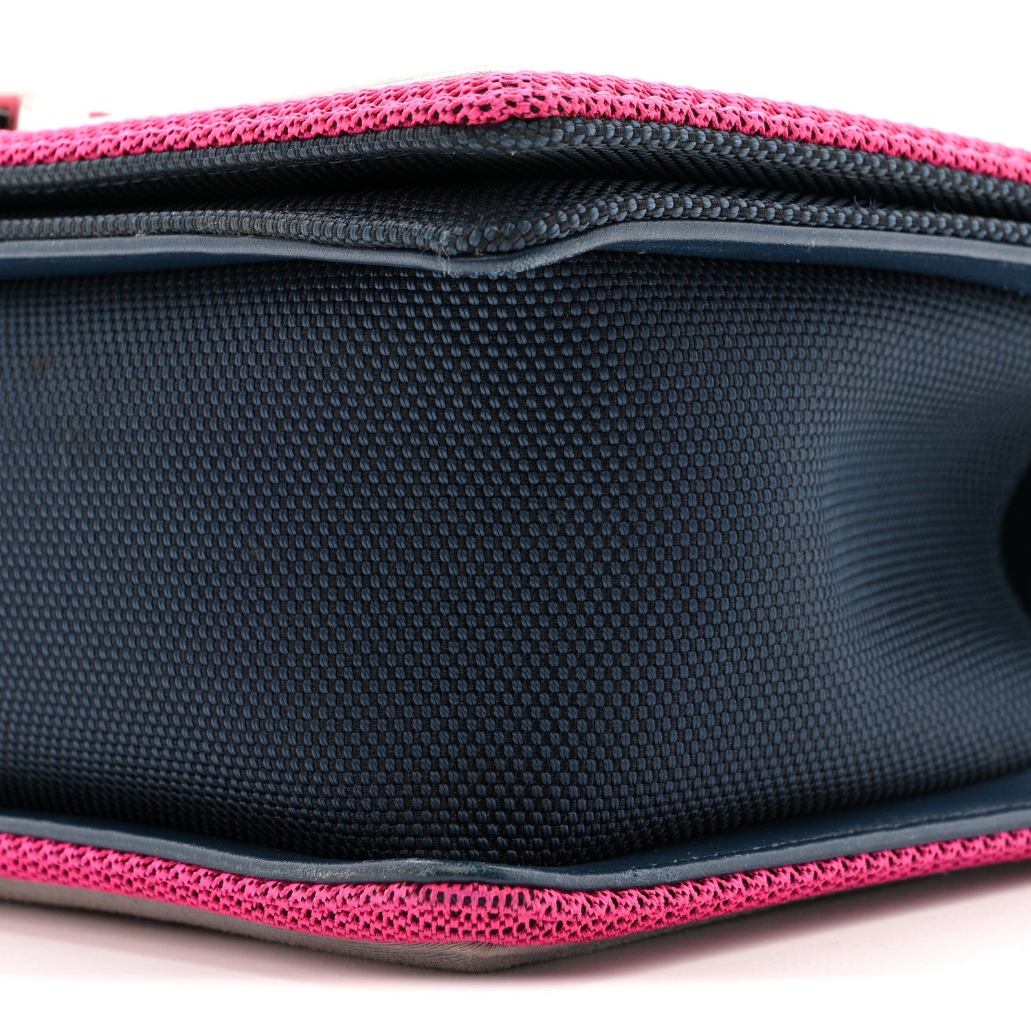 Canvas Quilted Medium Fluo Boy Flap Dark Navy Fuchsia Grey