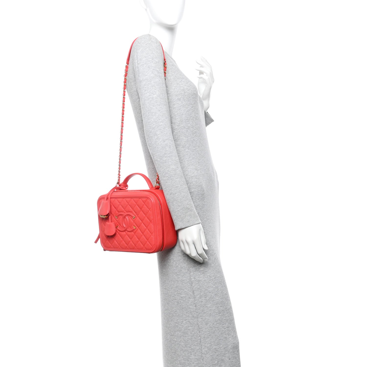 Caviar Quilted Large CC Filigree Vanity Case Coral