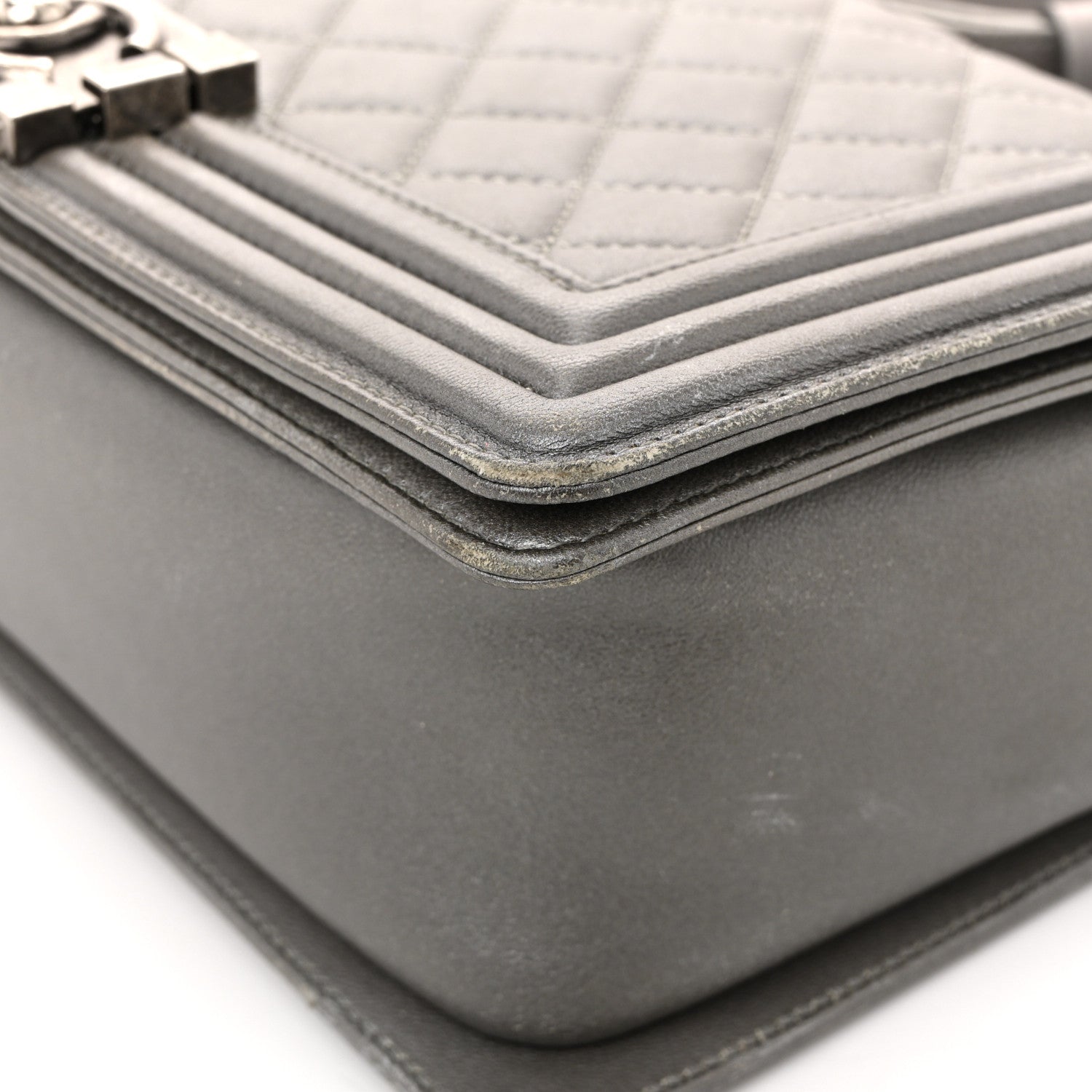 Metallic Lambskin Stingray Quilted Medium Boy Flap Silver