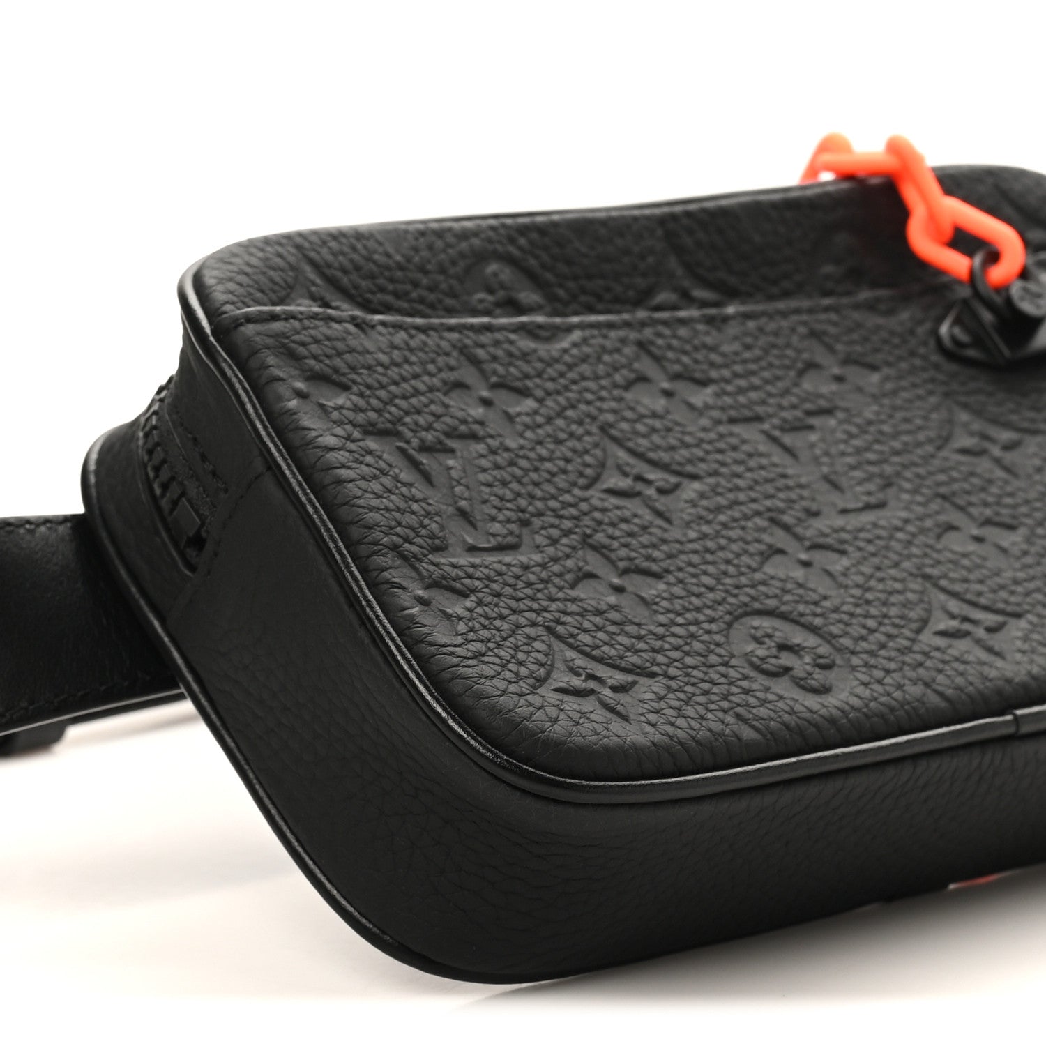 Taurillon Monogram Uniformes Solar Ray Soft Pochette Volga Belt Bag Black