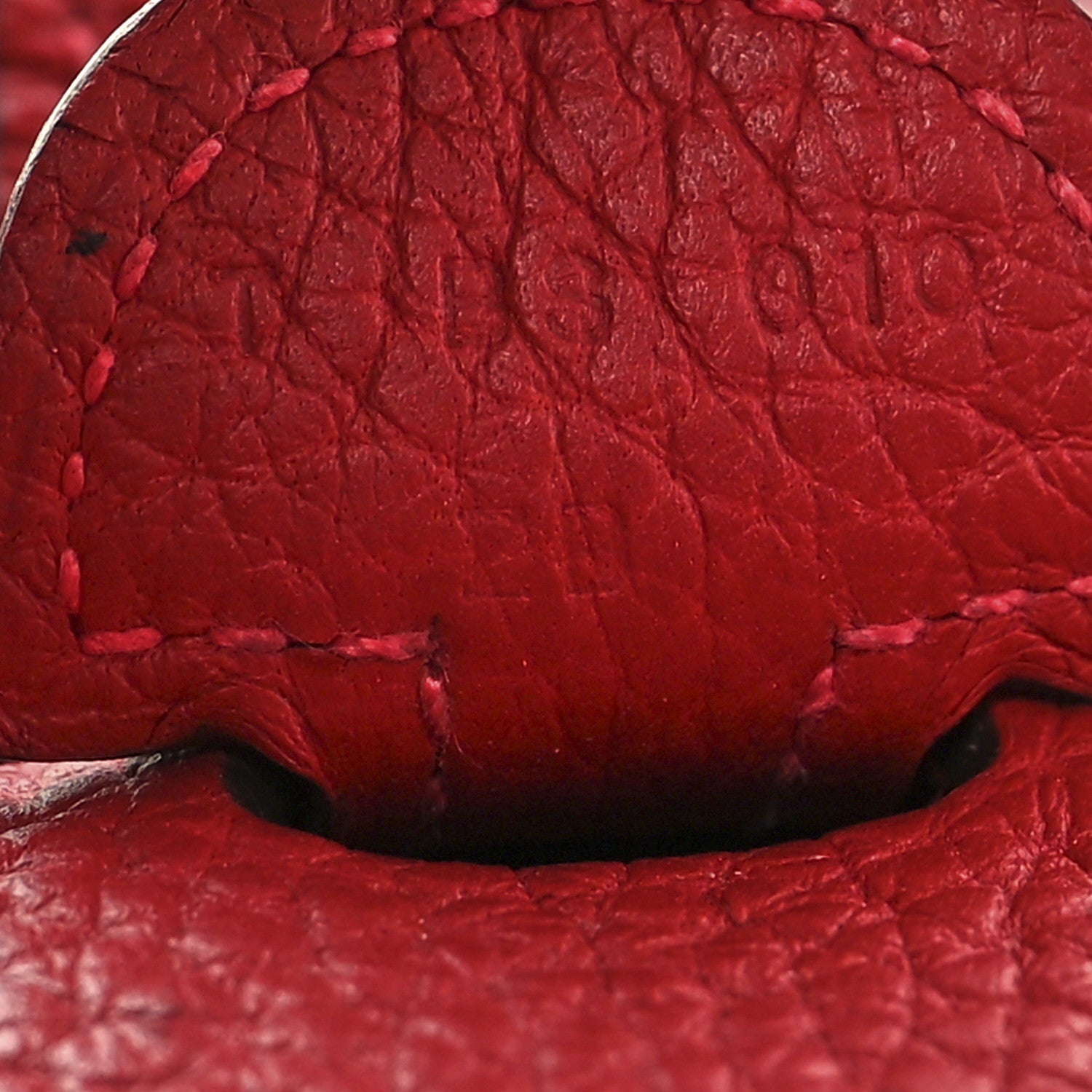 Taurillon Clemence Evelyne III PM Rouge Casaque Bleu Saphir