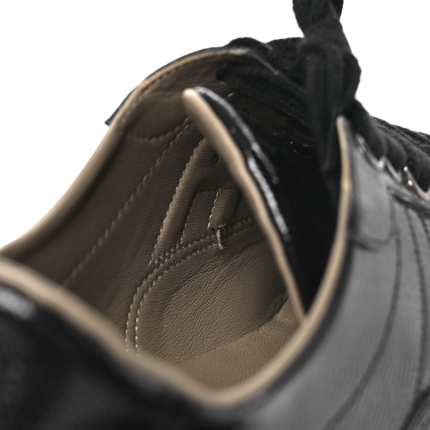 Patent Epsom Calfskin Trail Sneakers 37 Black