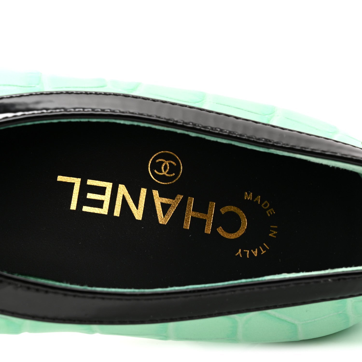 Crocodile Embossed Patent Calfskin Pumps 39 Green Black