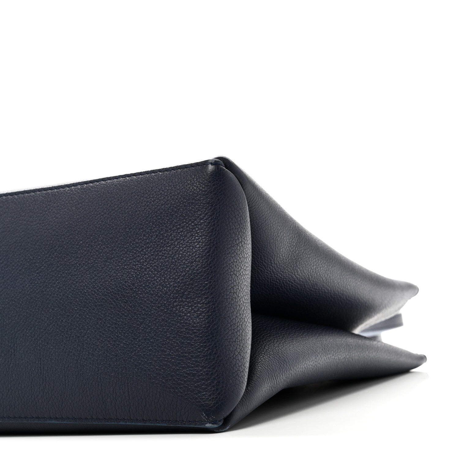 Grained Calfskin Lockme Shopper Navy