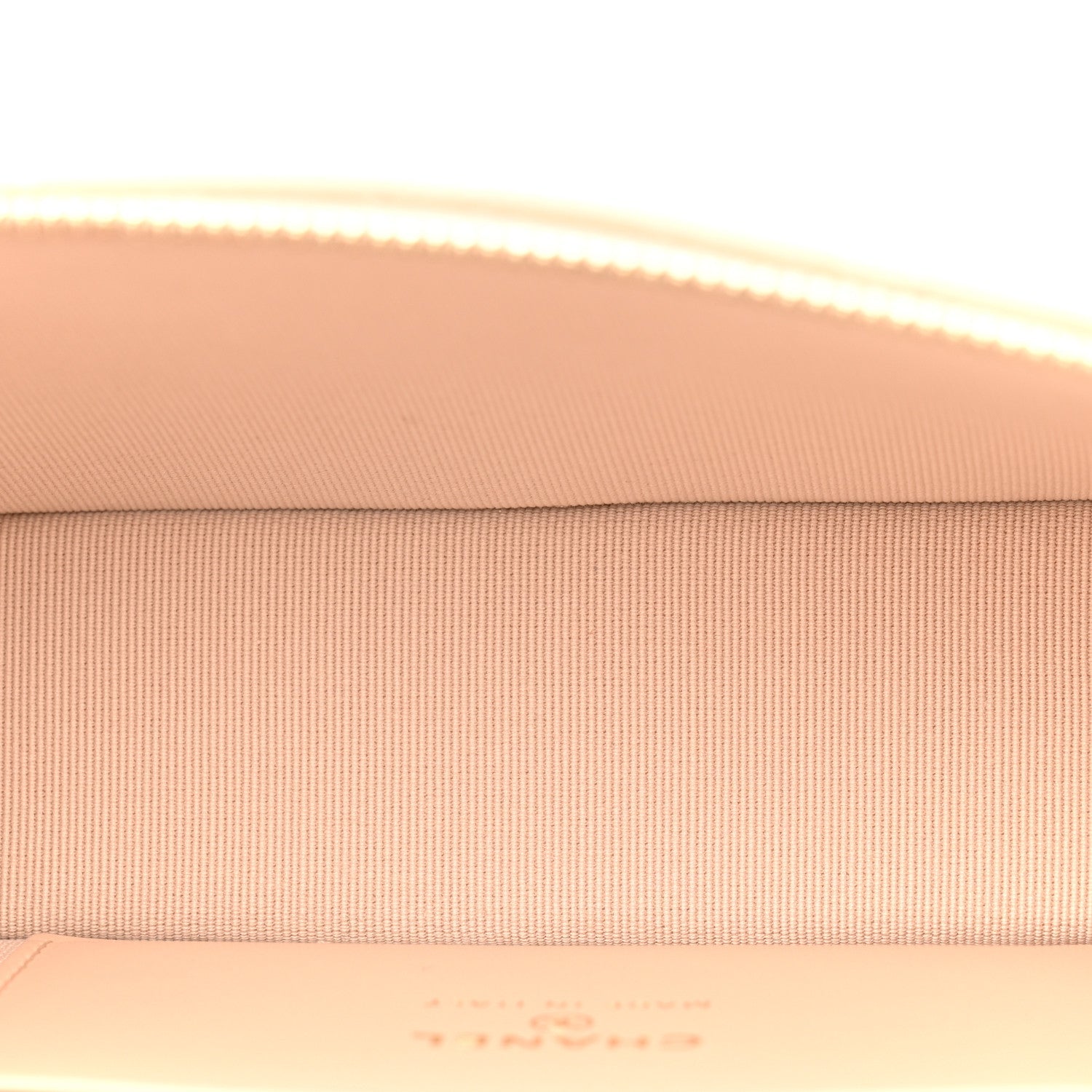Caviar Quilted Top Handle Slim Vanity With Chain Beige