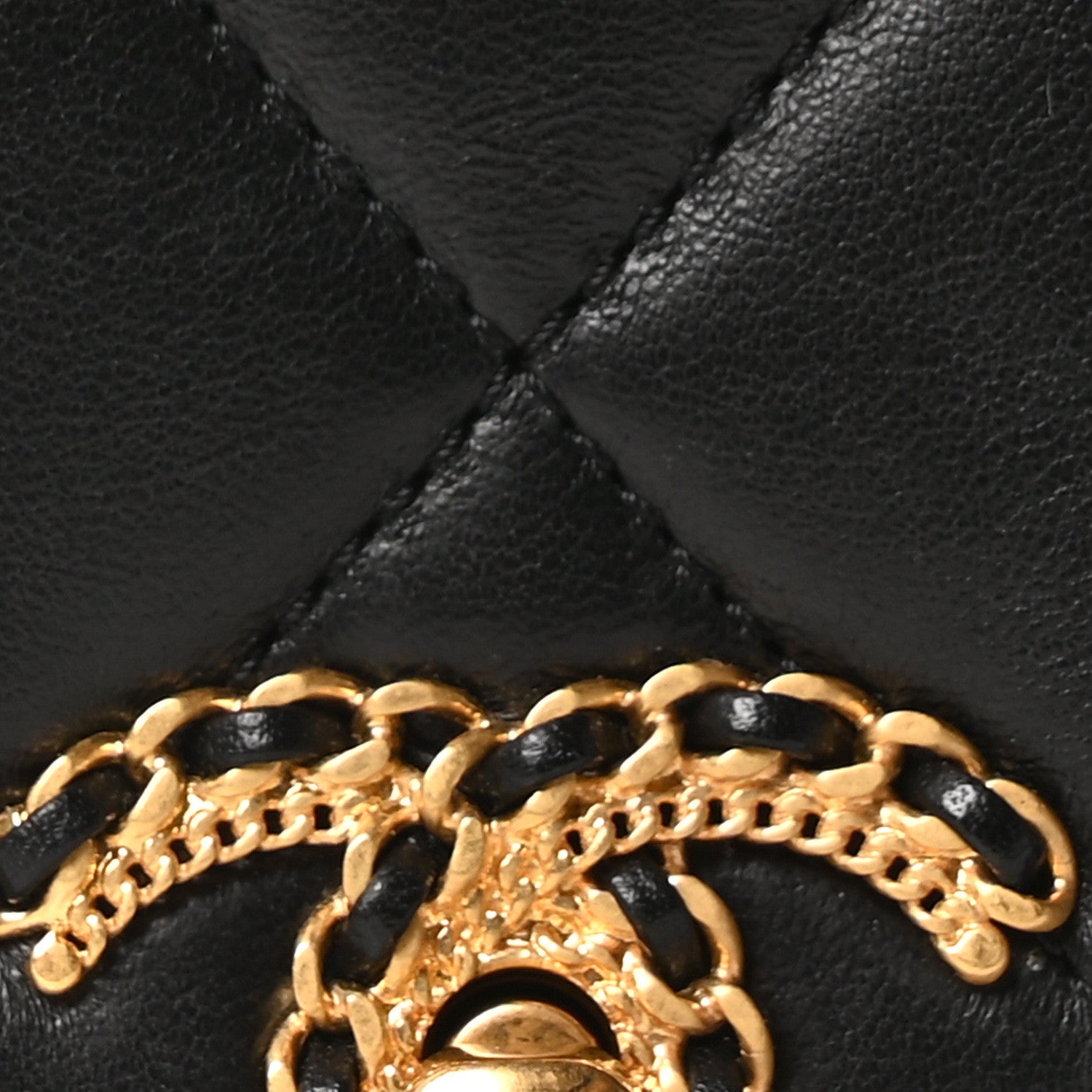 Lambskin Quilted On And On Medium Chain Flap Black