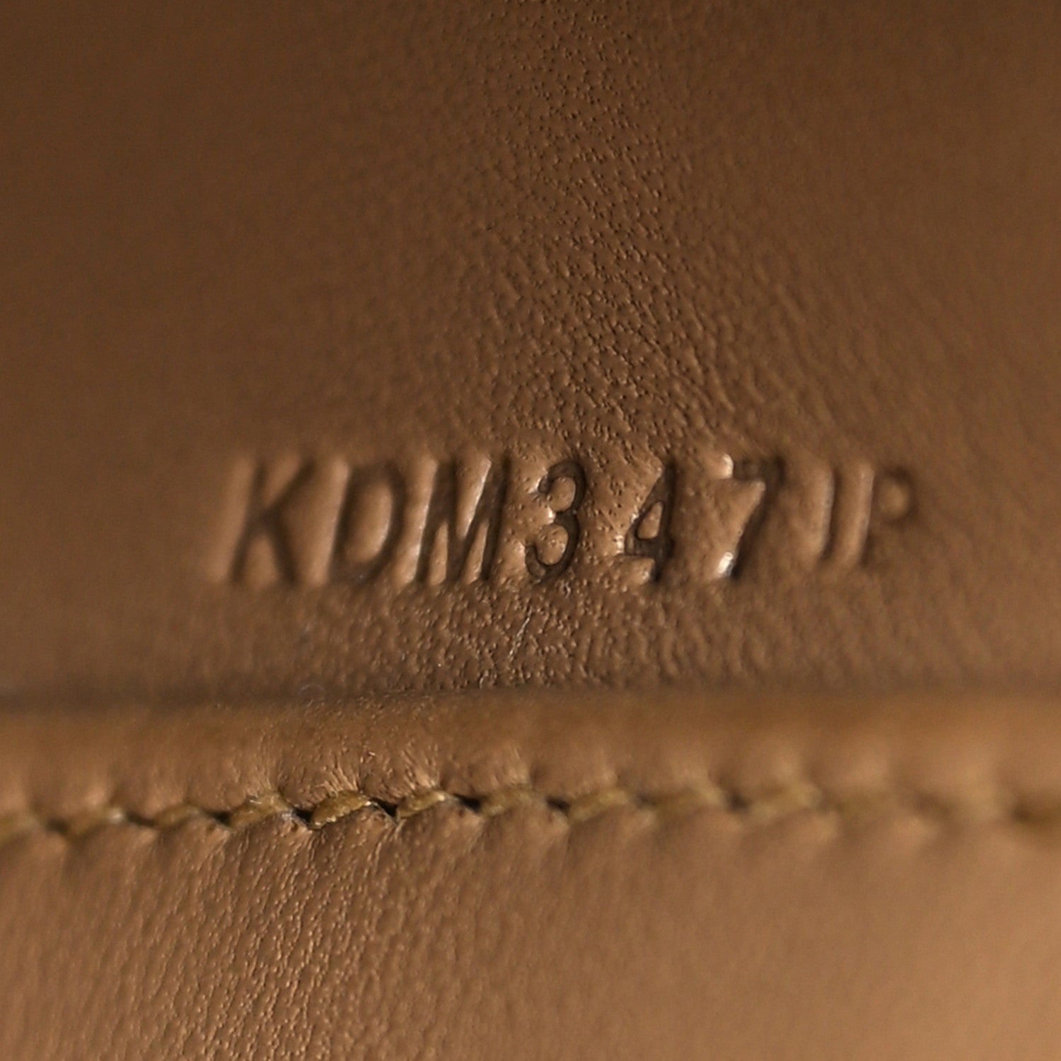 Madame Calfskin Kelly Elan Poussiere
