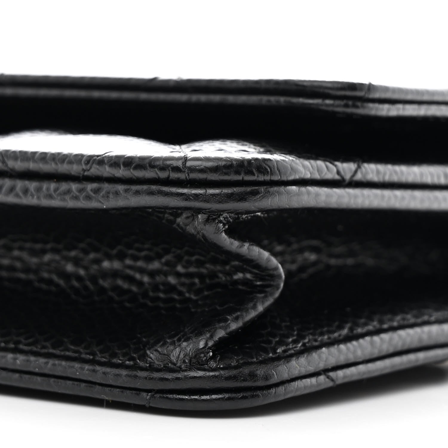 Caviar Quilted CC Turnlock Wallet On Chain WOC Black