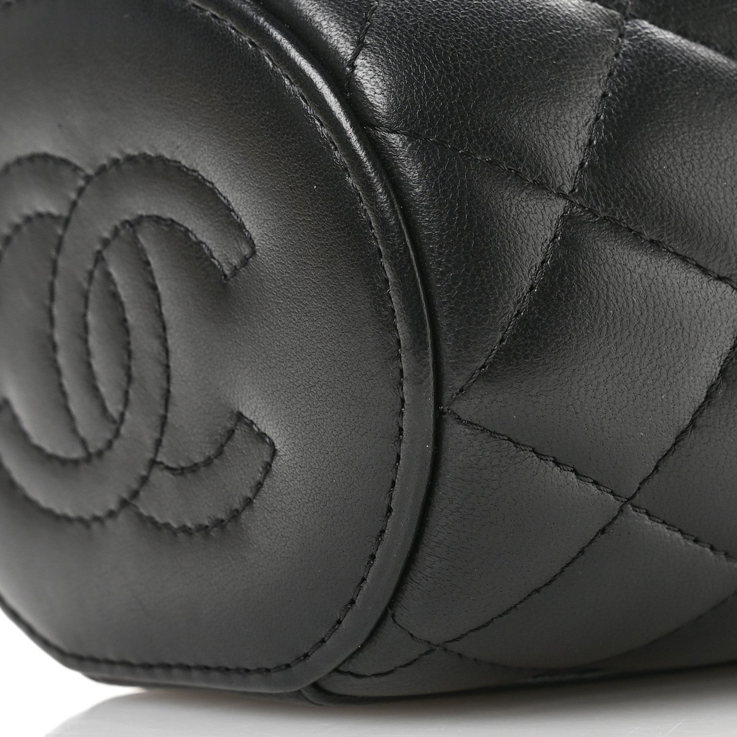 Lambskin Quilted Afternoon Tea Top Handle Vanity Case With Chain Black