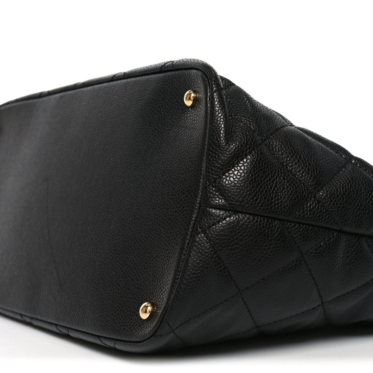 Caviar Quilted CC Timeless Soft Tote Black