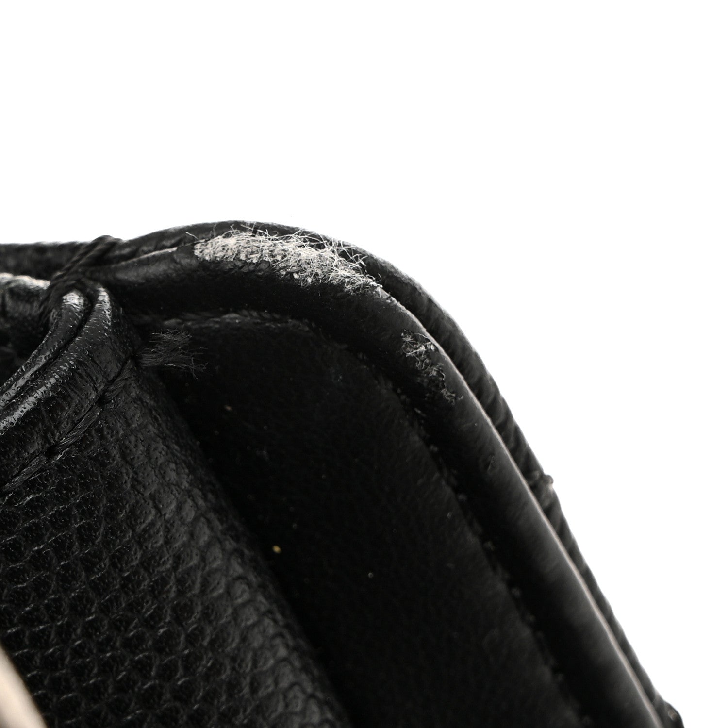Caviar Quilted Medium CC Bucket Bag Black