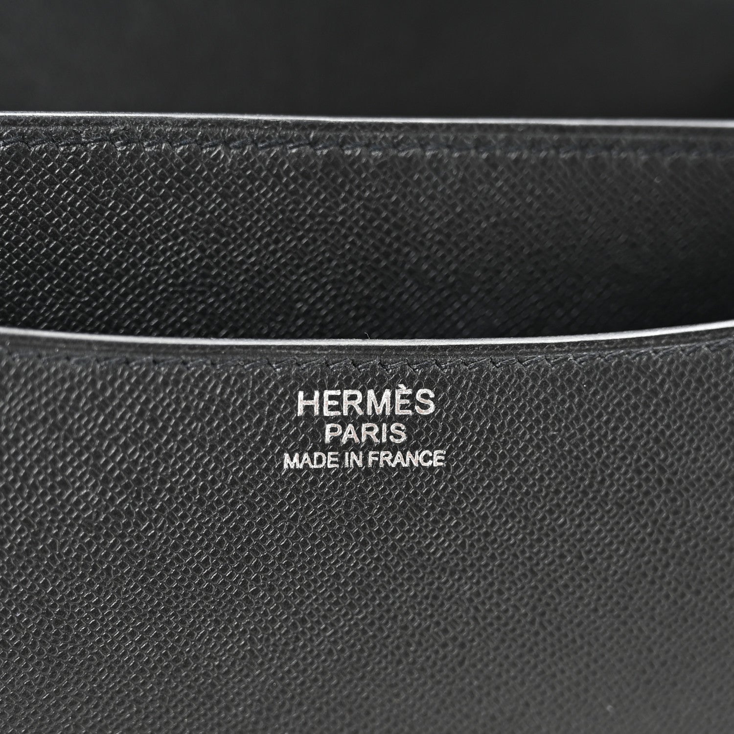 Madame Calfskin Constance 24 Black