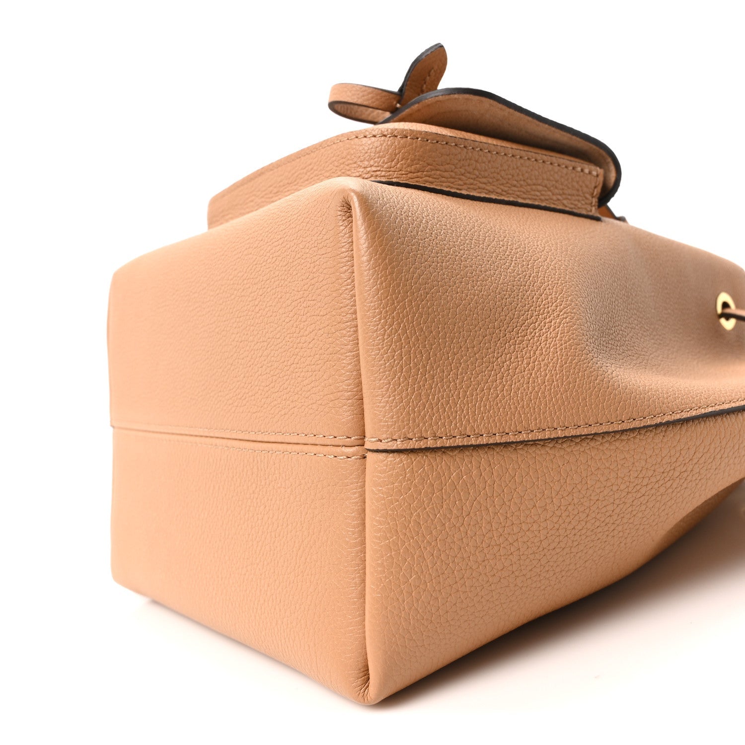 Calfskin Lockme Bucket MM Arizona Beige
