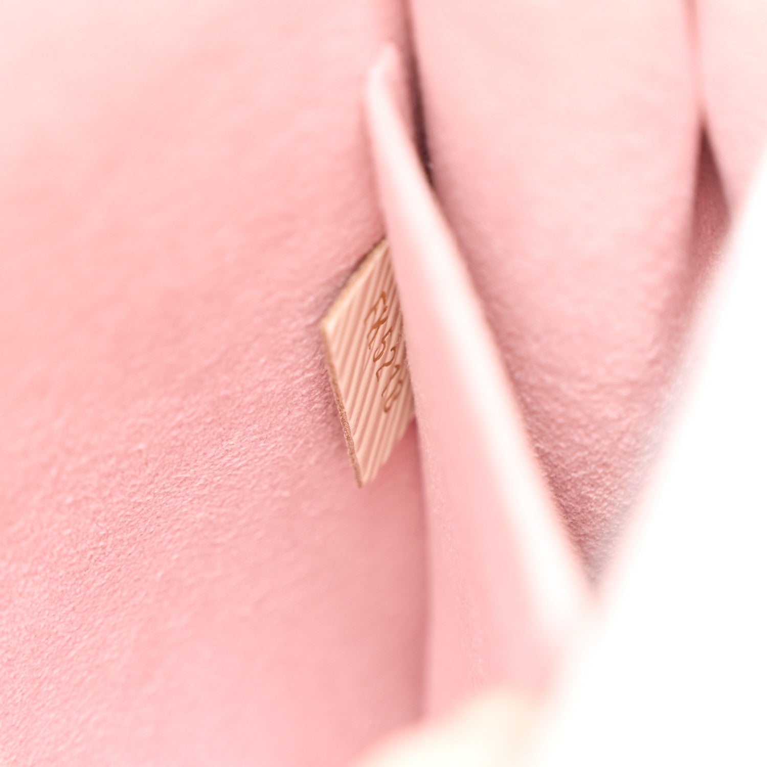 Vernis Epi Monogram Spring Street Rose Ballerine