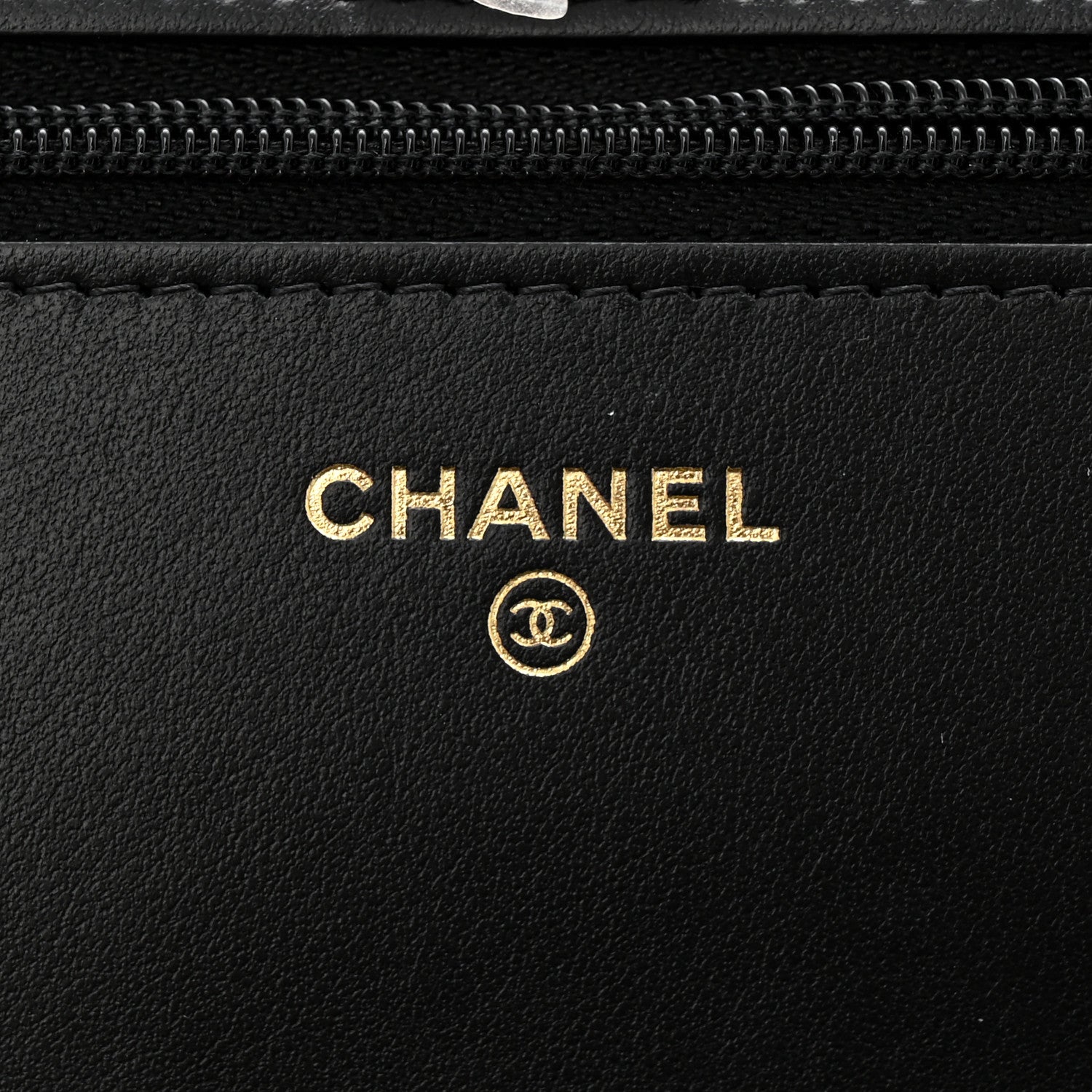 Caviar Quilted CC Turnlock Wallet On Chain WOC Black