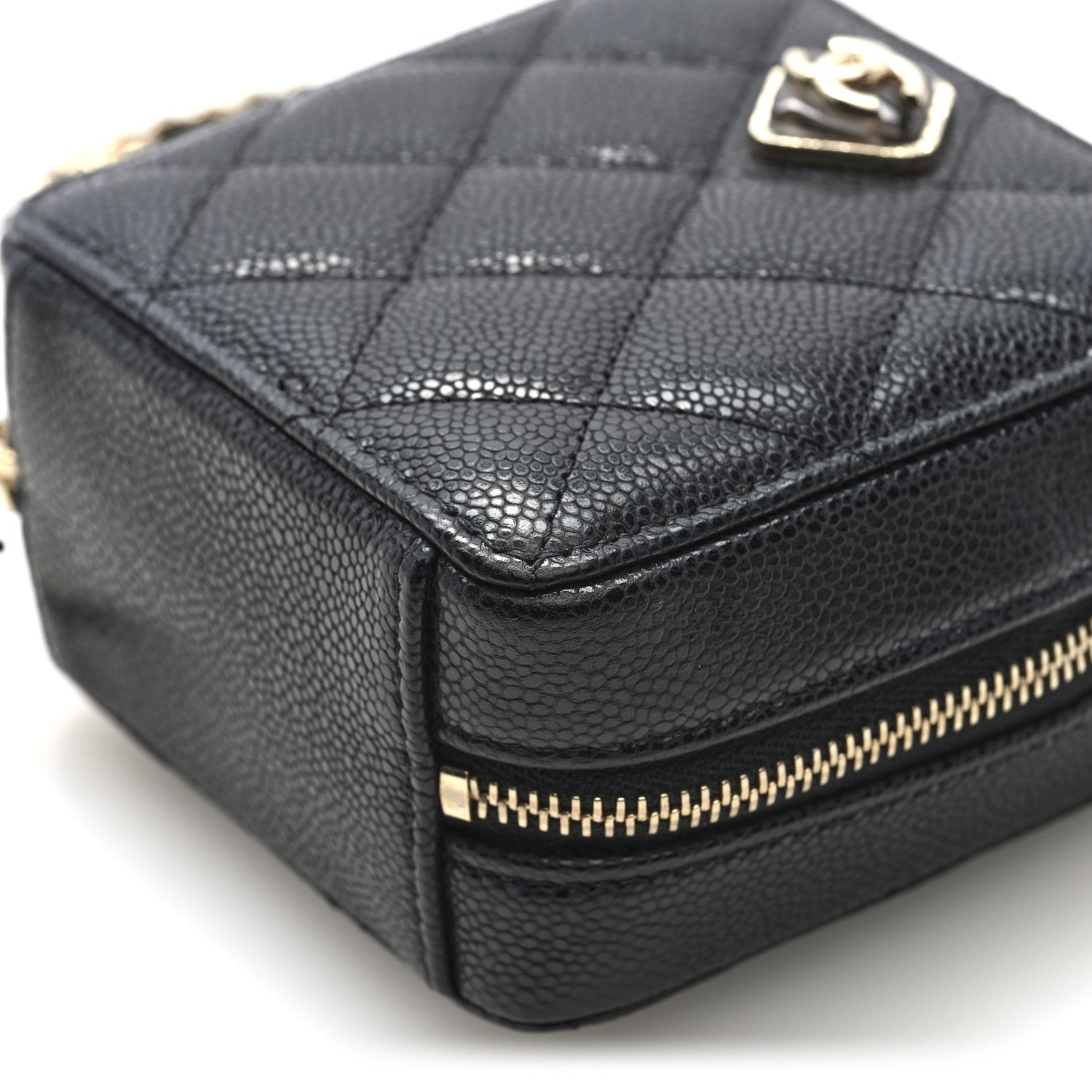 Caviar Quilted Clutch With Chain Black