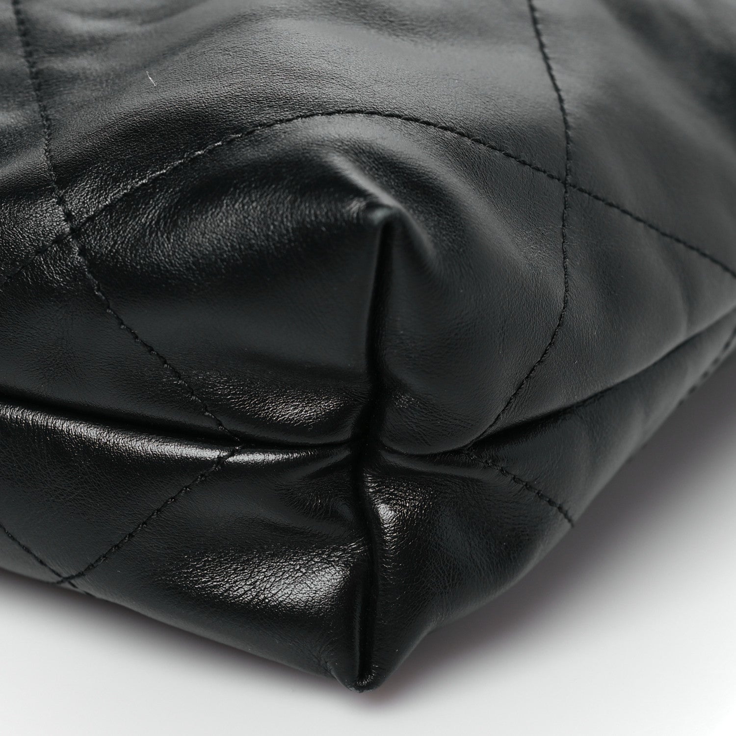 Shiny Calfskin Quilted Small Chanel 22 Black