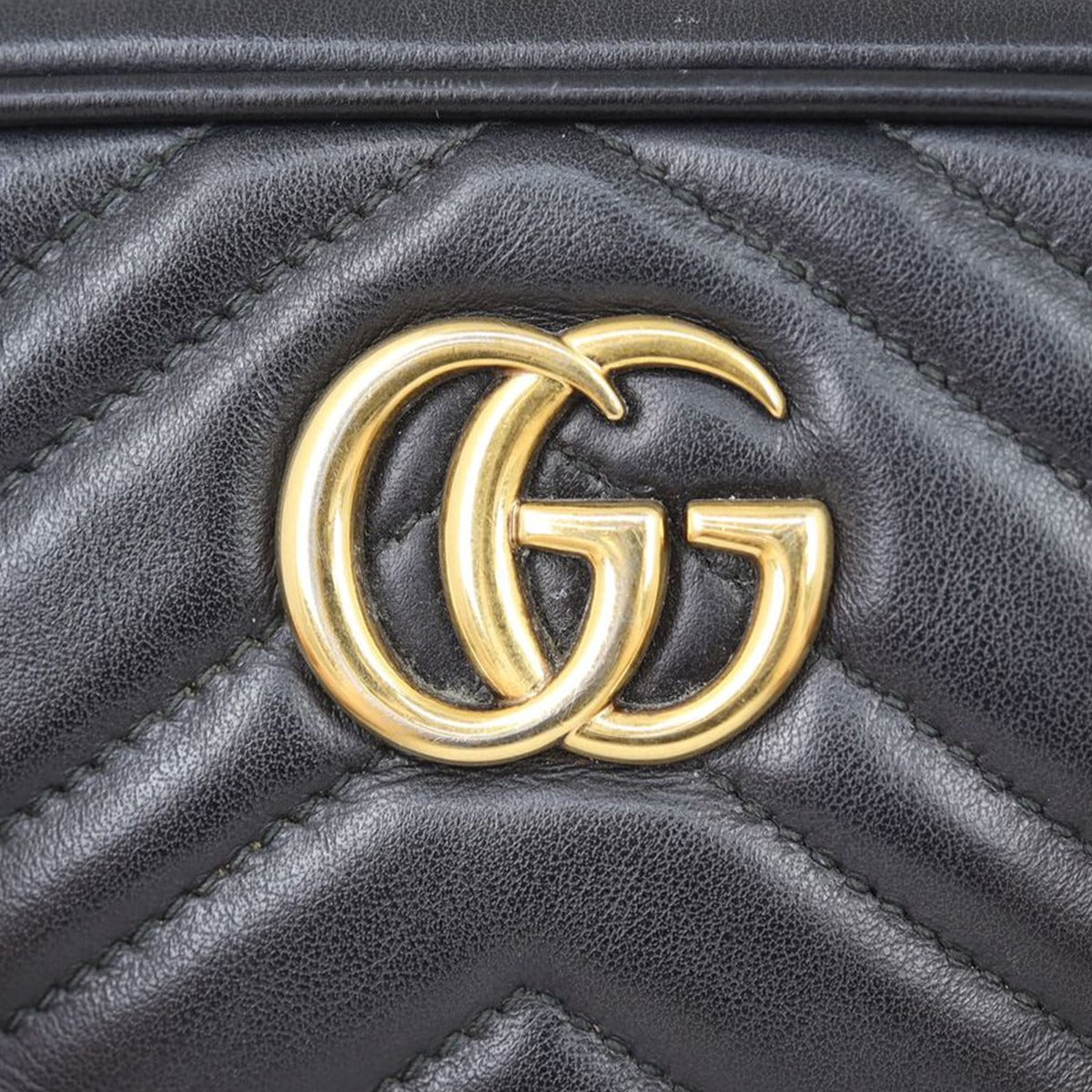 Gucci GG Marmont Mini Camera Bag