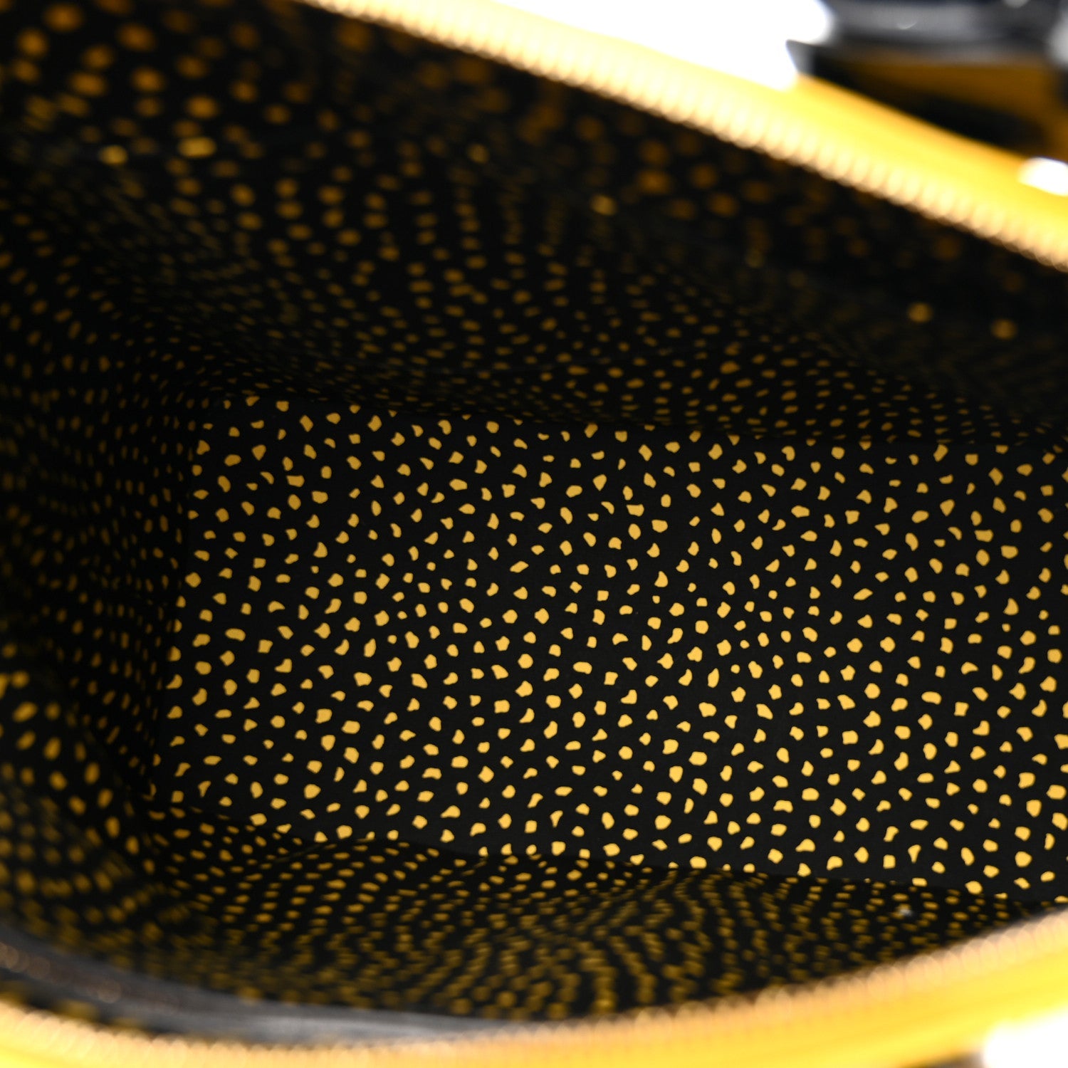 Vernis Kusama Infinity Dots Lockit MM Yellow