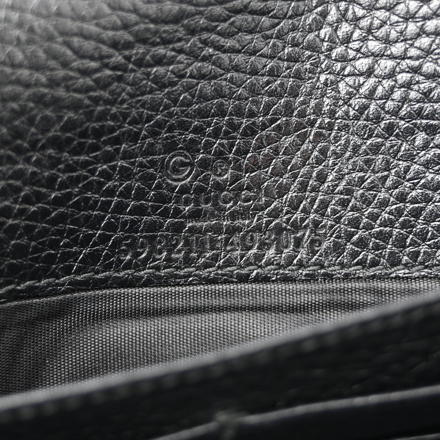 Pebbled Calfskin Soho Wallet On Chain Black