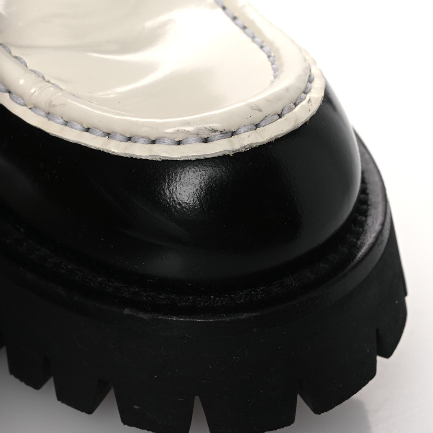 Cordovan Lux Womens Interlocking G Platform Lug Sole Loafers 36 Black Off White
