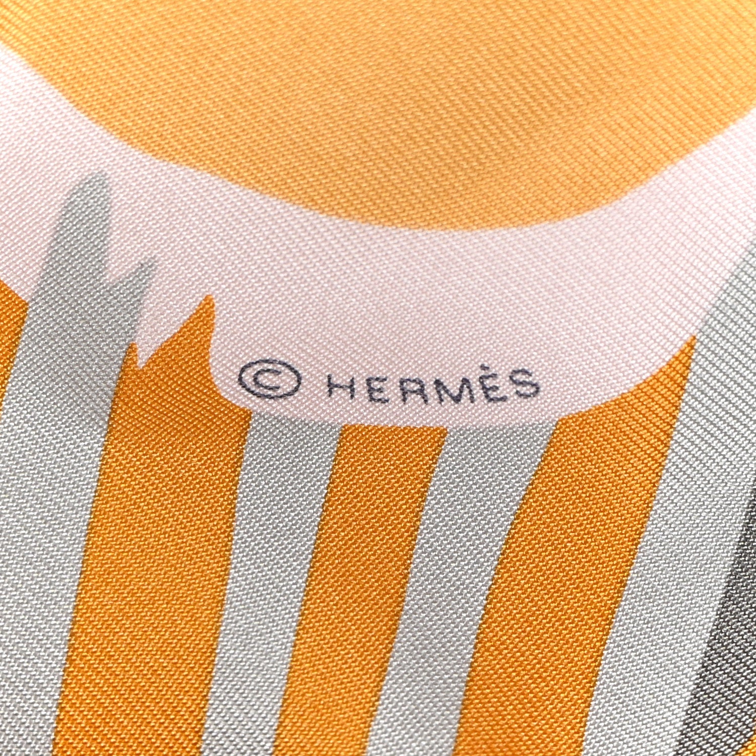 Silk Charmes Des Plages Normandes Scarf 90 White Bleu Glacier