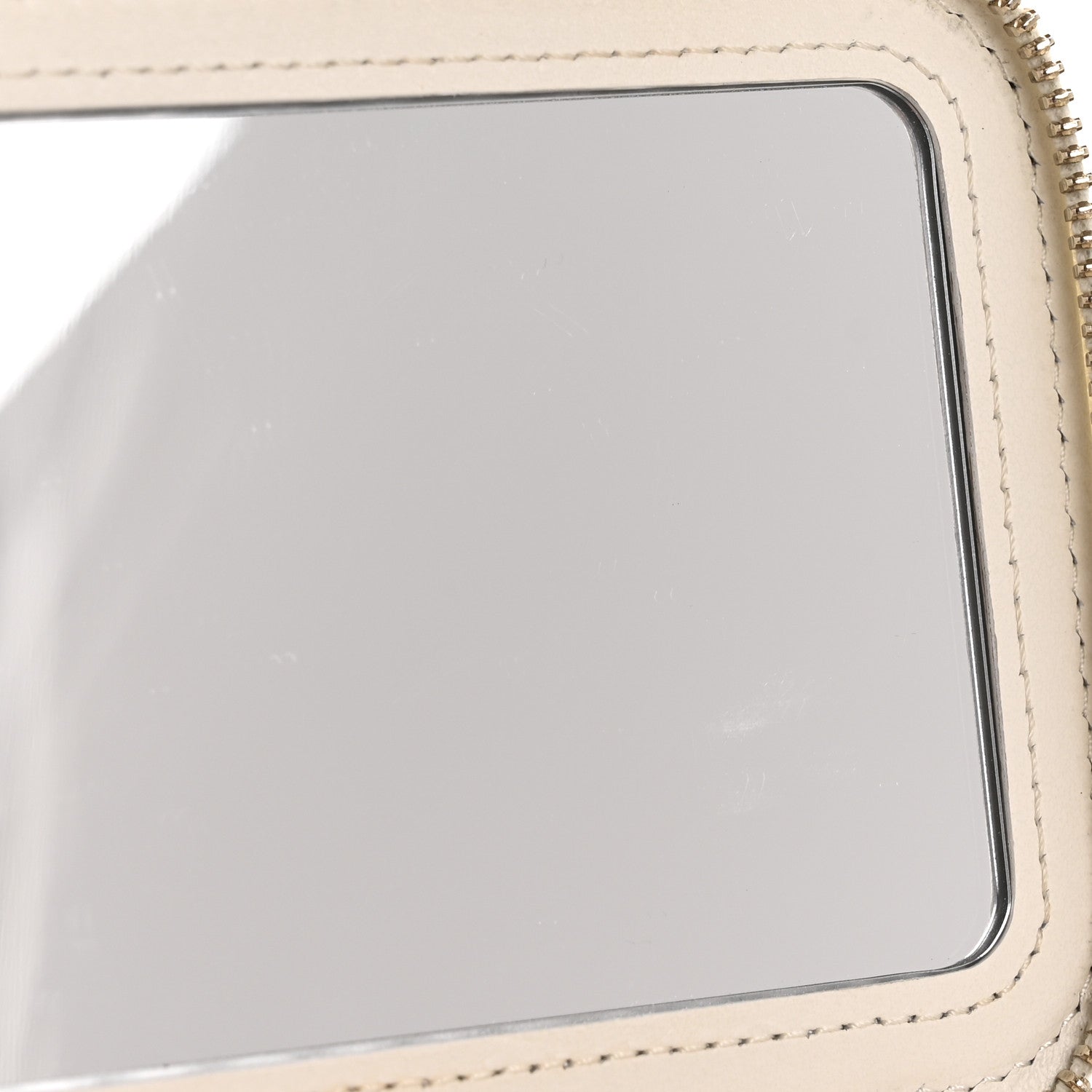 Caviar Quilted Small Vanity Case With Chain White