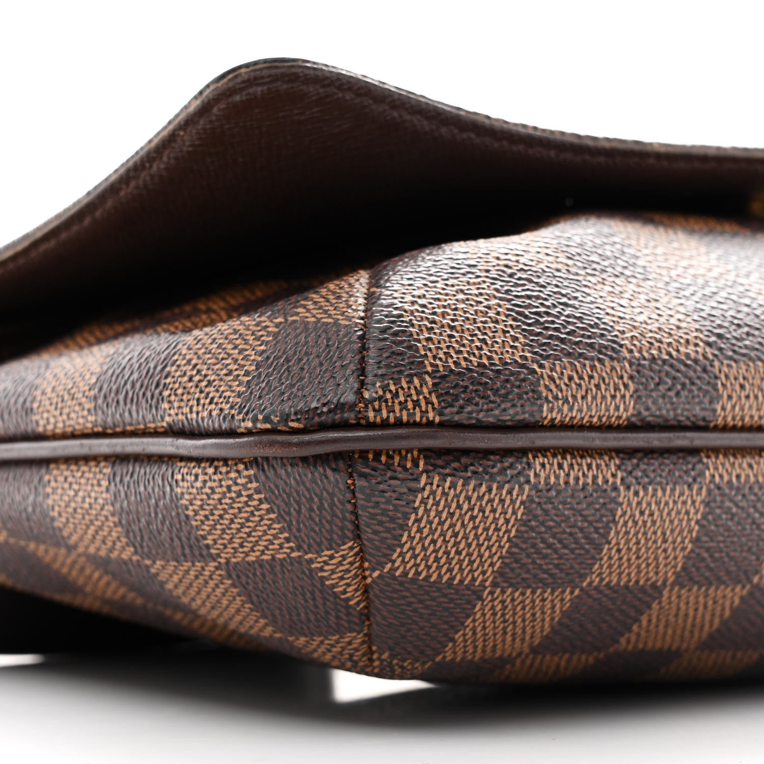 Damier Ebene Musette Tango