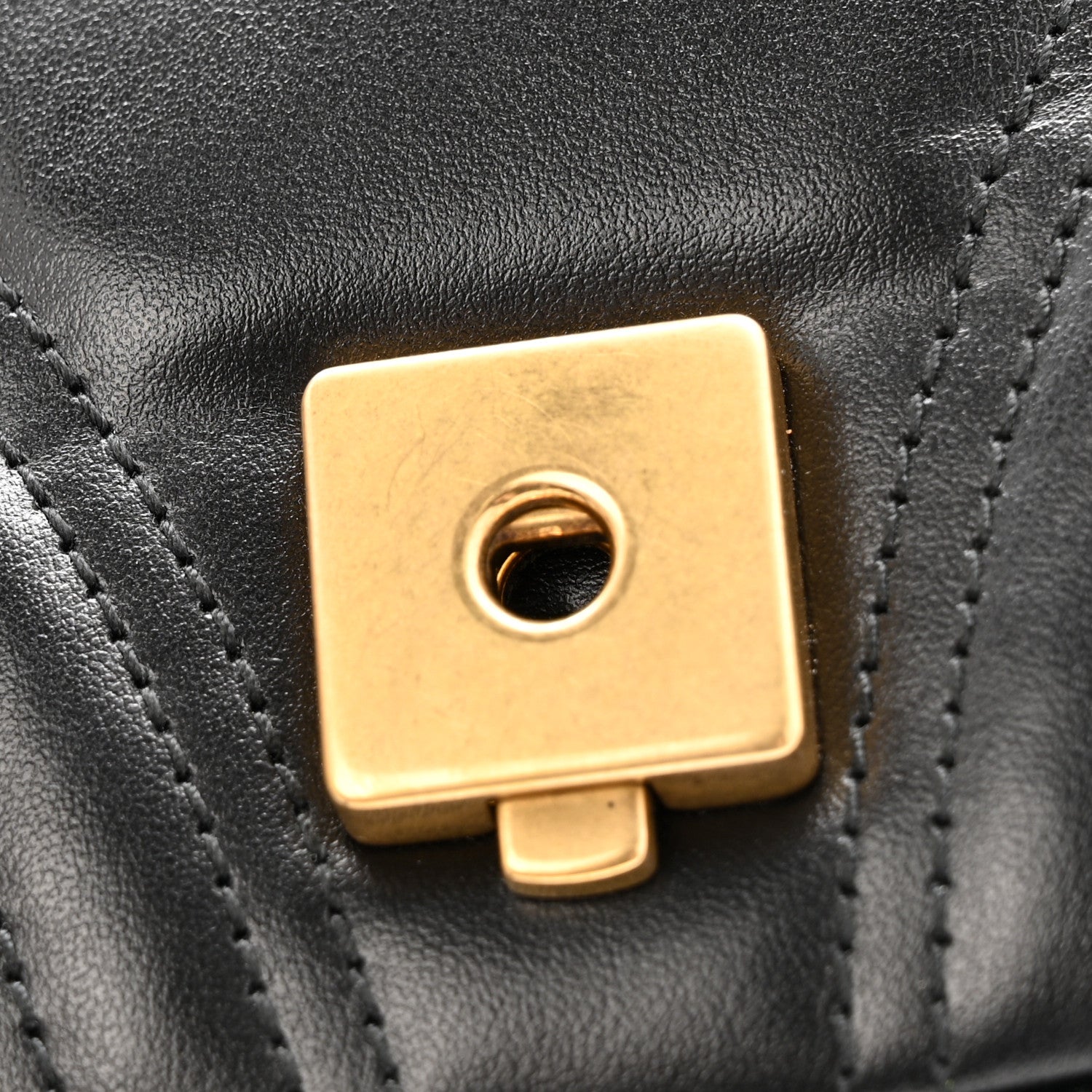 Calfskin Matelasse Small GG Marmont Shoulder Bag Black
