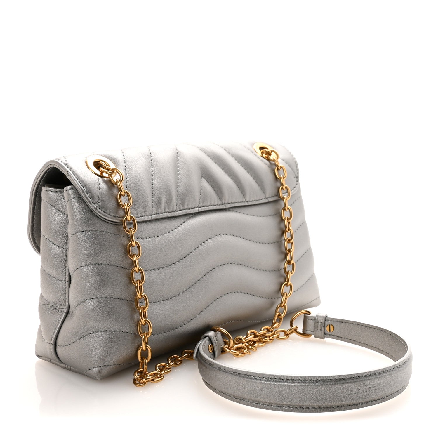 Metallic Calfskin New Wave Chain Bag MM NM Silver
