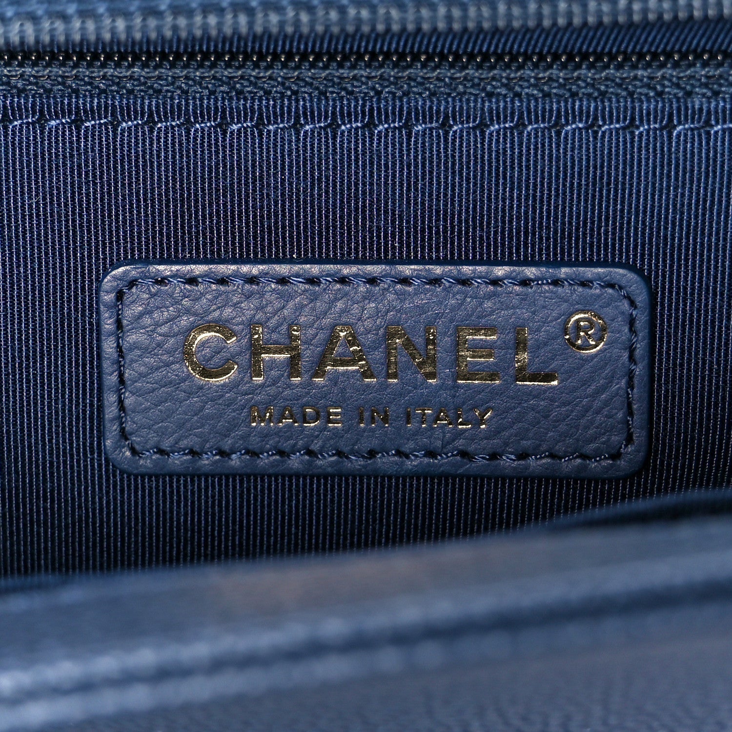 Caviar Quilted New Medium Boy Flap Blue