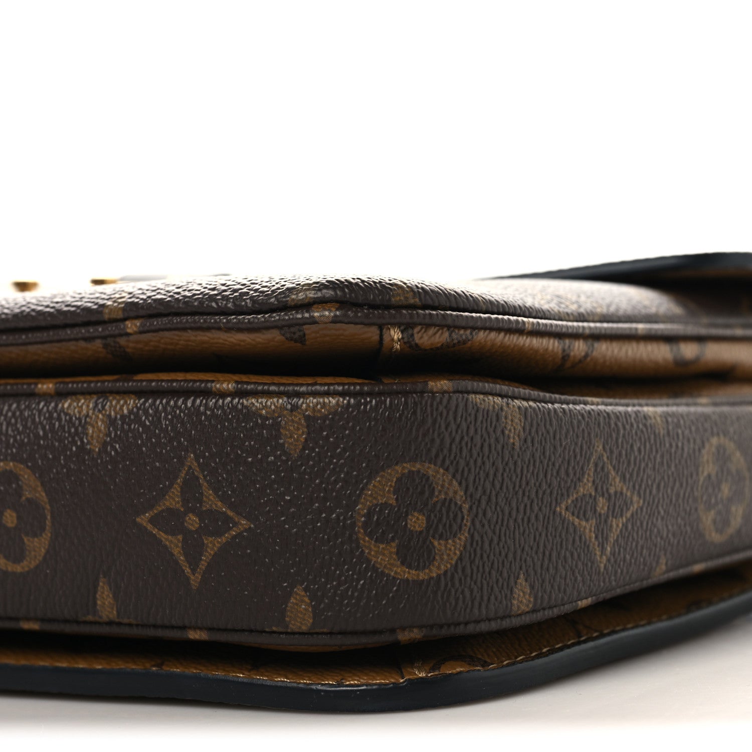 Reverse Monogram Pochette Metis