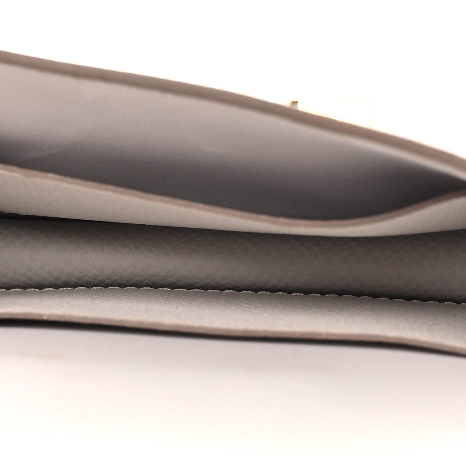 Epsom Constance Slim Wallet Gris Pale