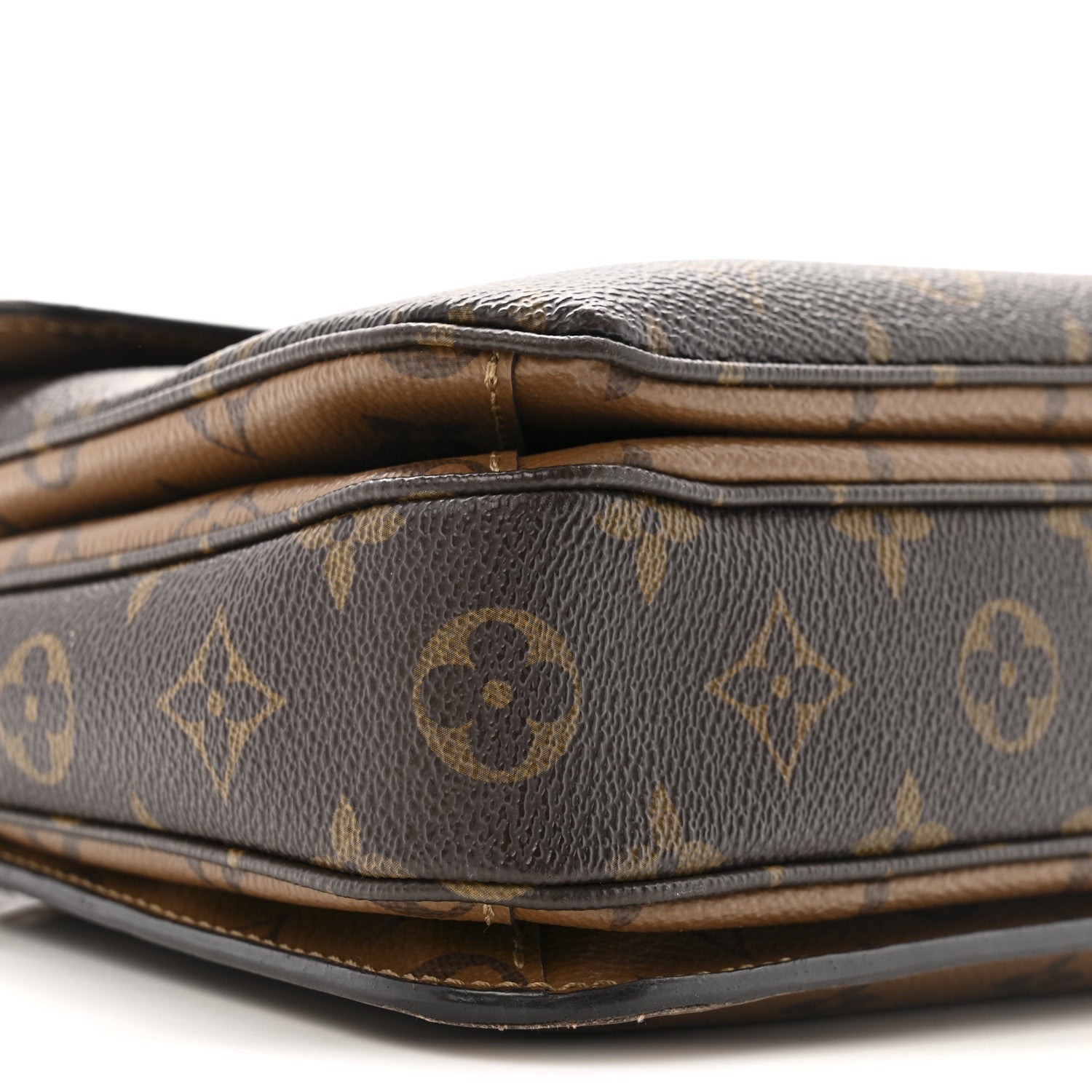 Reverse Monogram Pochette Metis